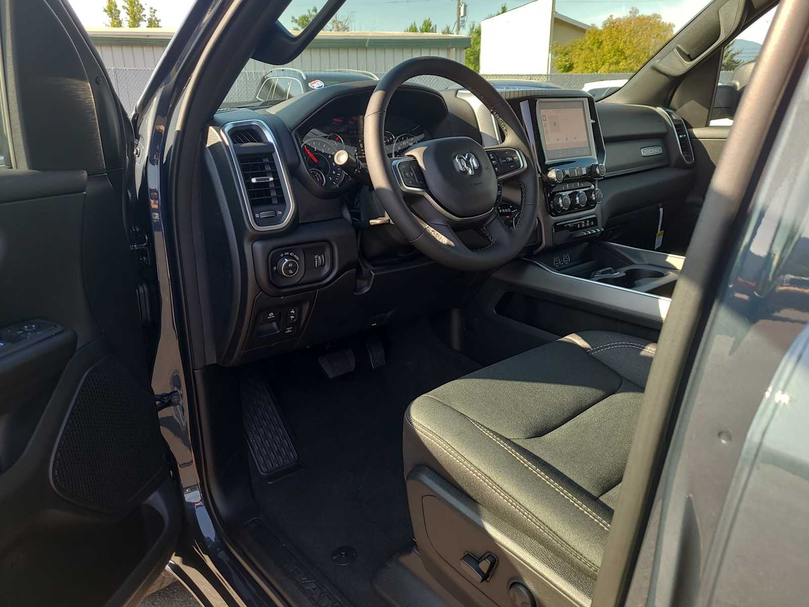 Thumbnail: 2025 RAM 1500 - 10