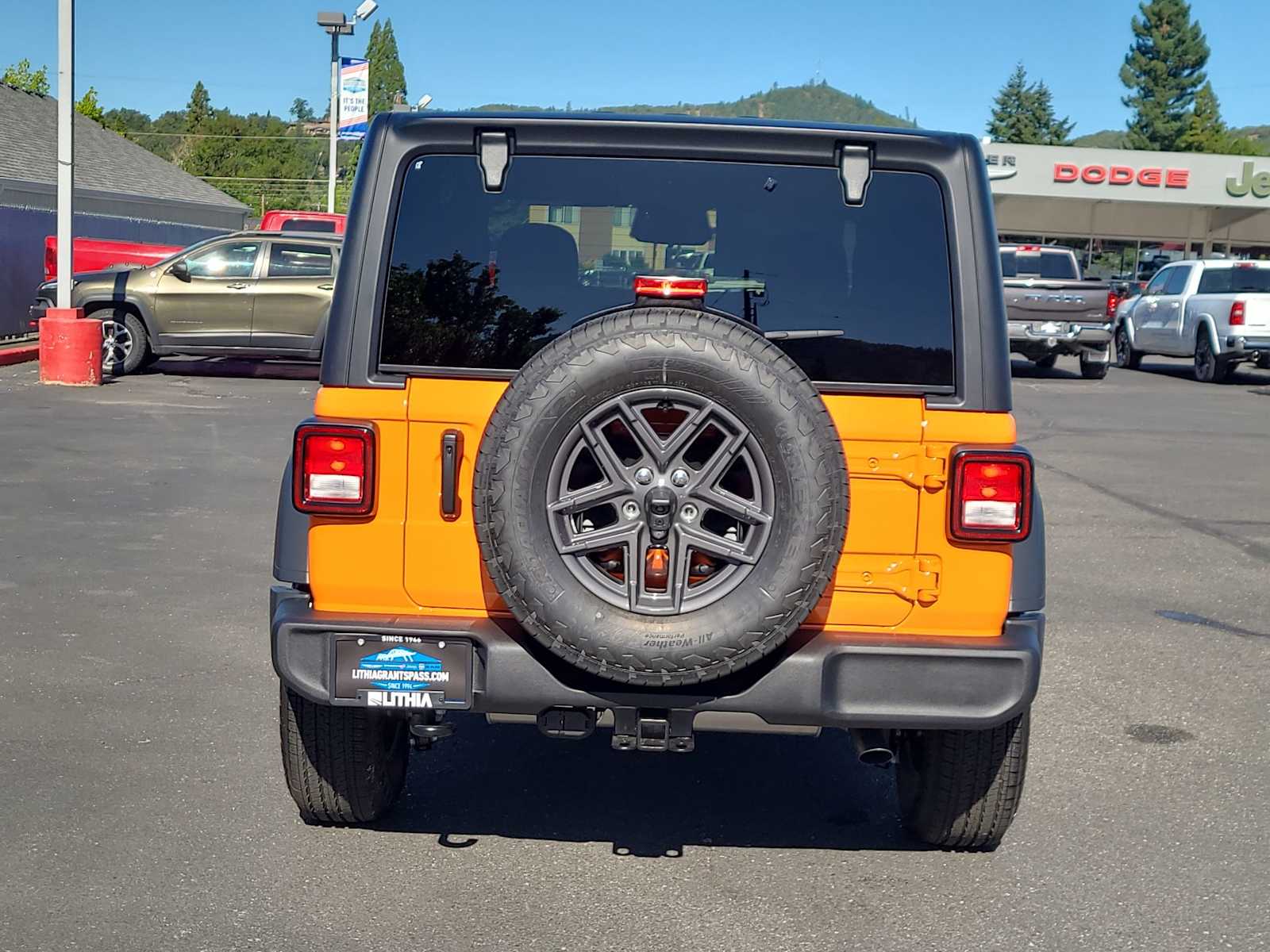 Thumbnail: 2025 Jeep Wrangler - 13