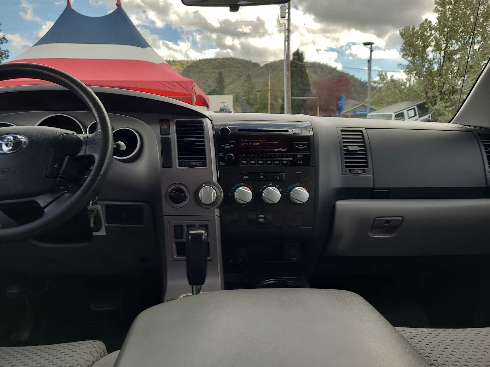 Thumbnail: 2012 Toyota Tundra - 18