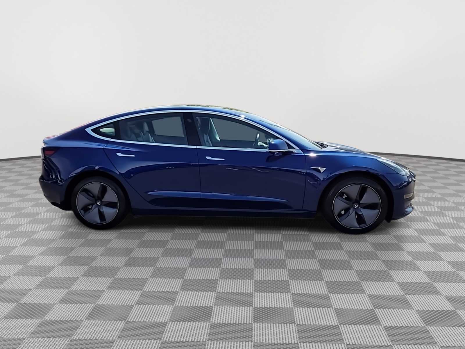 Thumbnail: 2019 Tesla Model 3 - 9