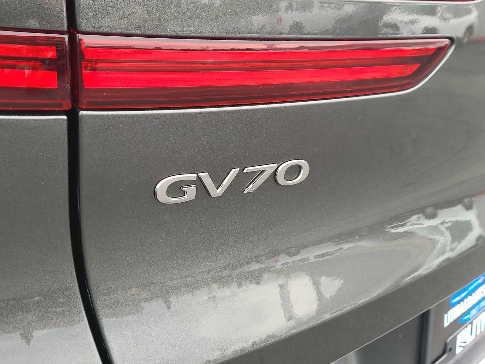 Thumbnail: 2025 Genesis GV70 - 15