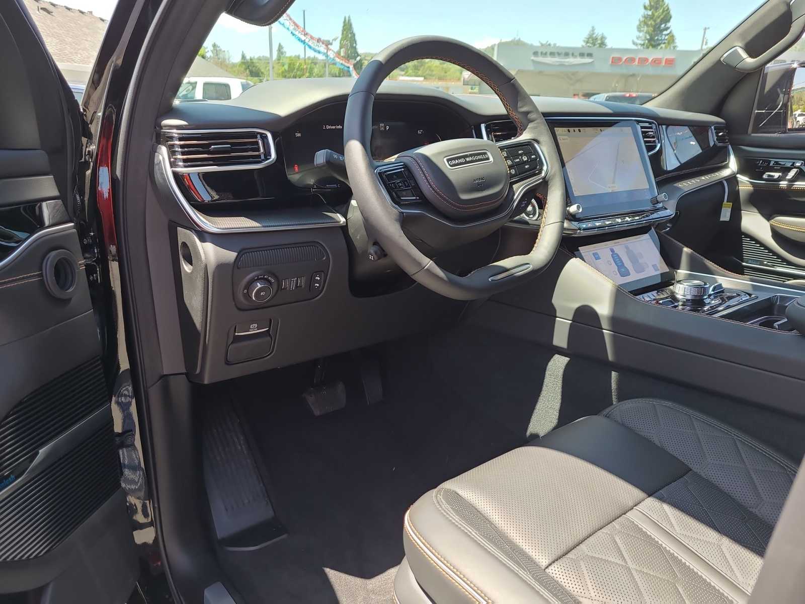 Thumbnail: 2024 Jeep Grand Wagoneer - 10