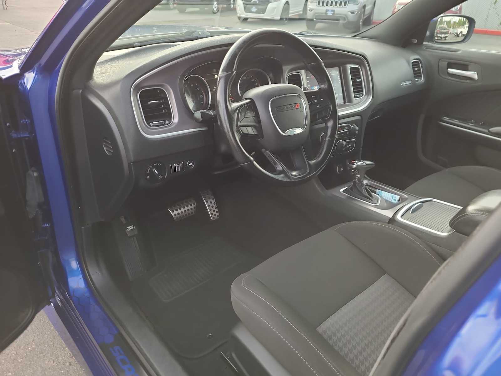 Thumbnail: 2019 Dodge Charger - 10