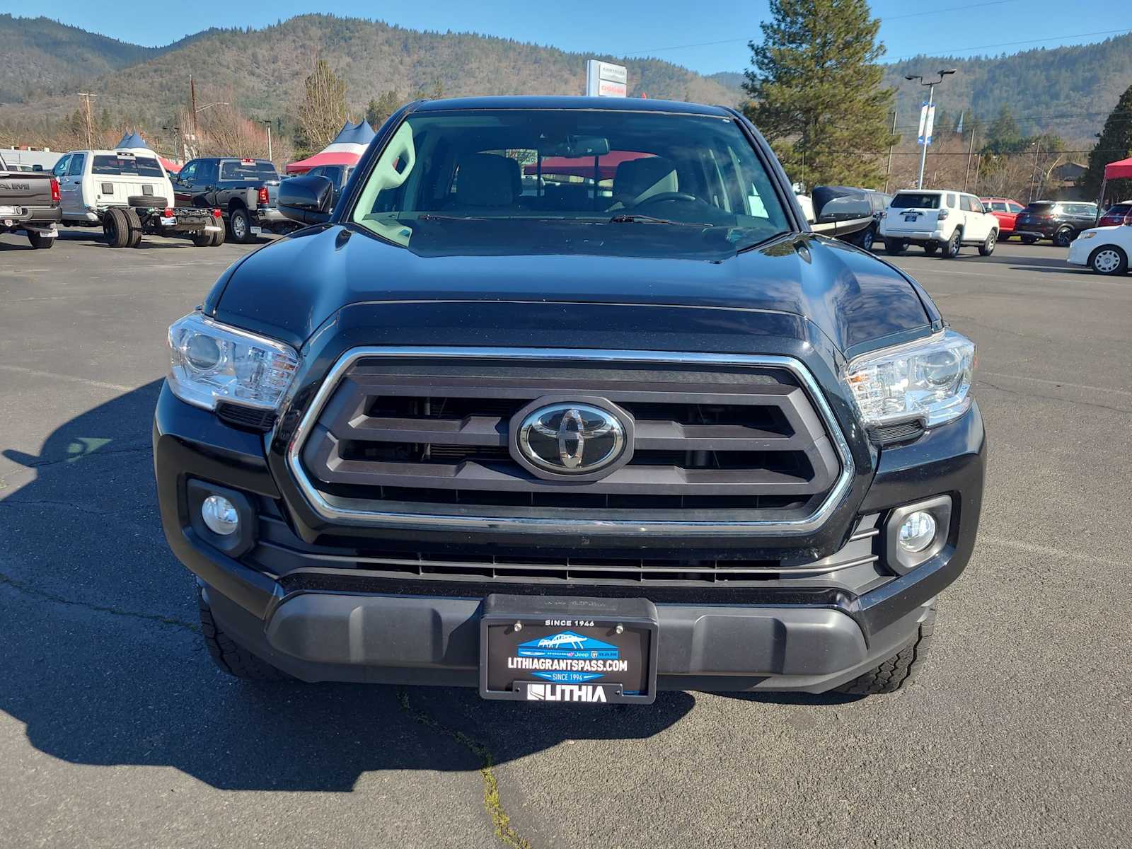 Thumbnail: 2022 Toyota Tacoma - 14