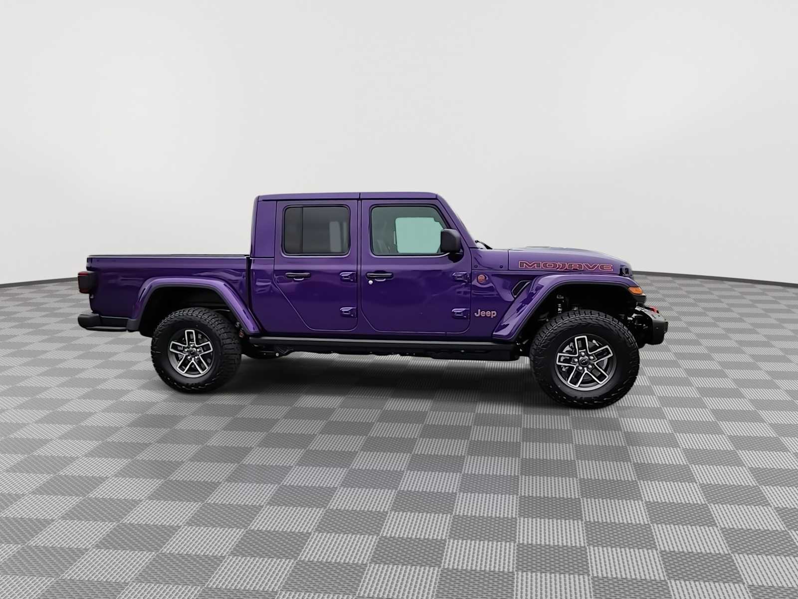 Thumbnail: 2026 Jeep Gladiator - 9