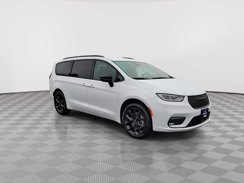 New 2026 Chrysler Pacifica SELECT AWD Passenger Van