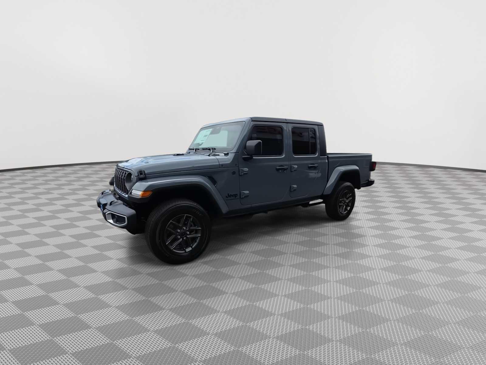 Thumbnail: 2026 Jeep Gladiator - 4