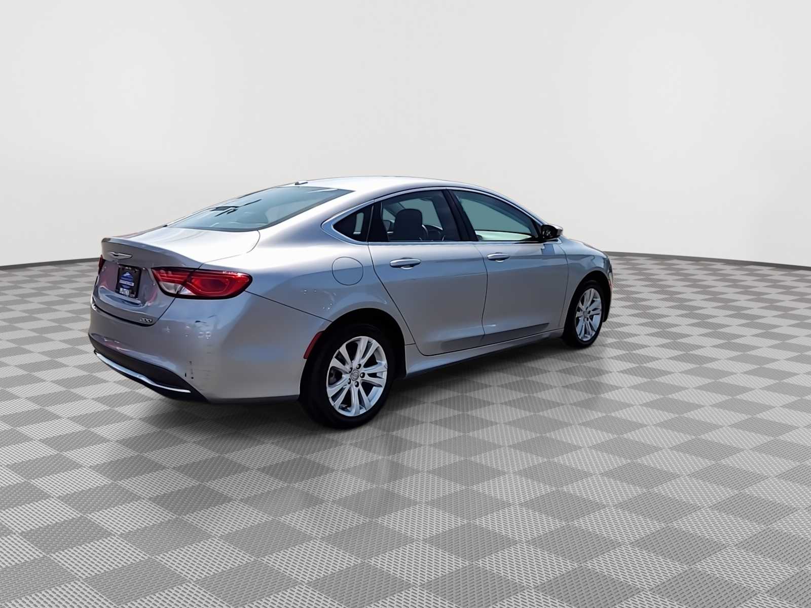 Thumbnail: 2015 Chrysler 200 - 8