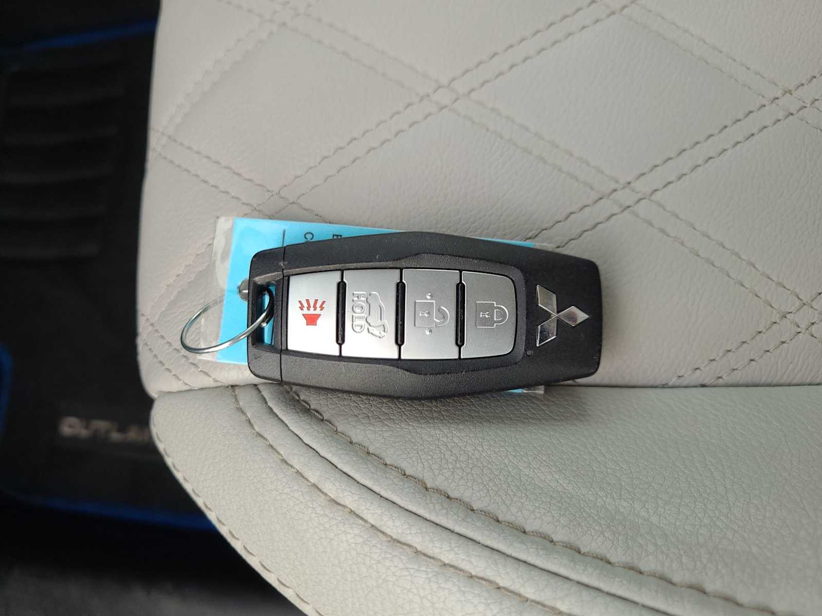 Thumbnail: 2024 Mitsubishi Outlander - 28