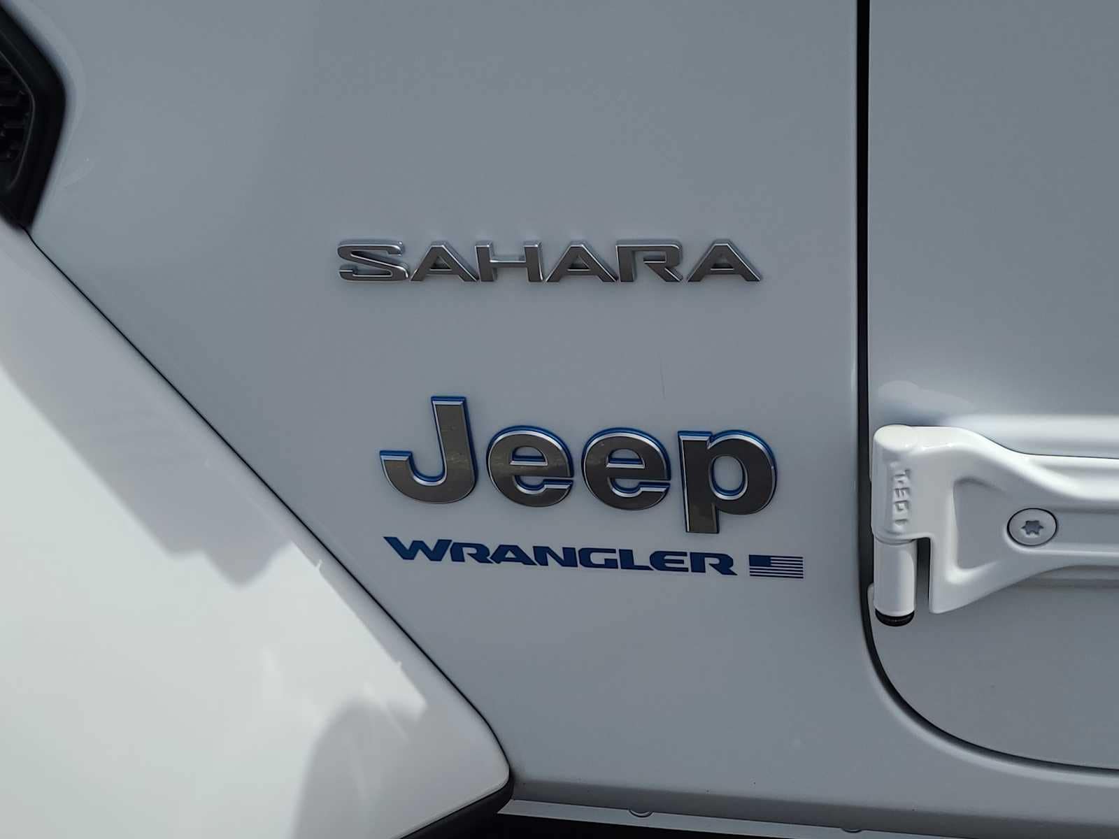 2024 Jeep Wrangler Sahara 15