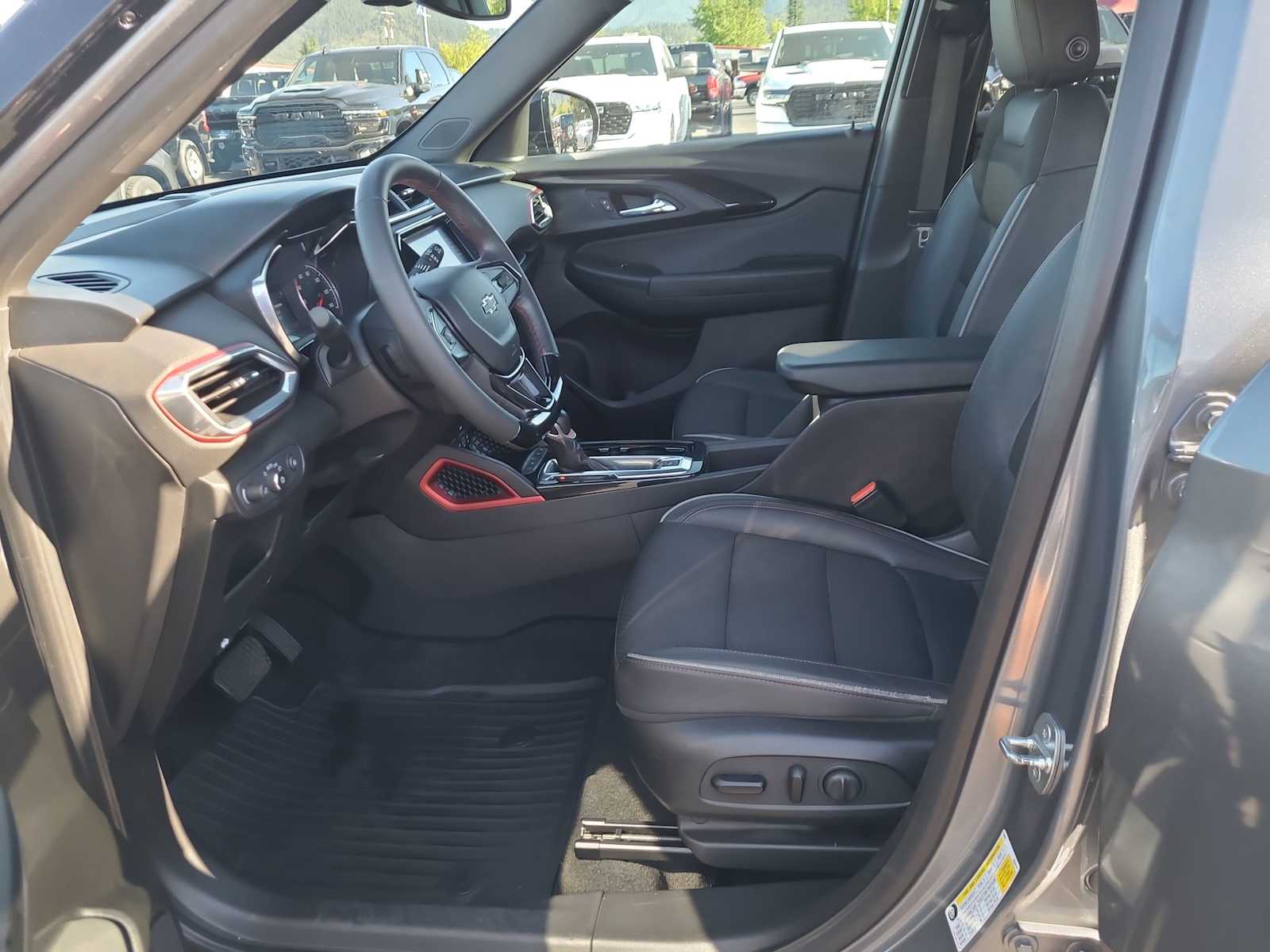 Thumbnail: 2021 Chevrolet TrailBlazer - 19
