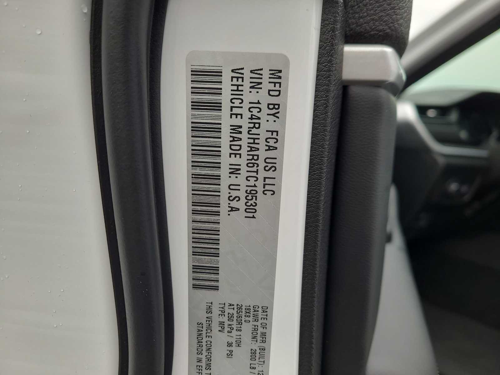 Thumbnail: 2026 Jeep Grand Cherokee - 29