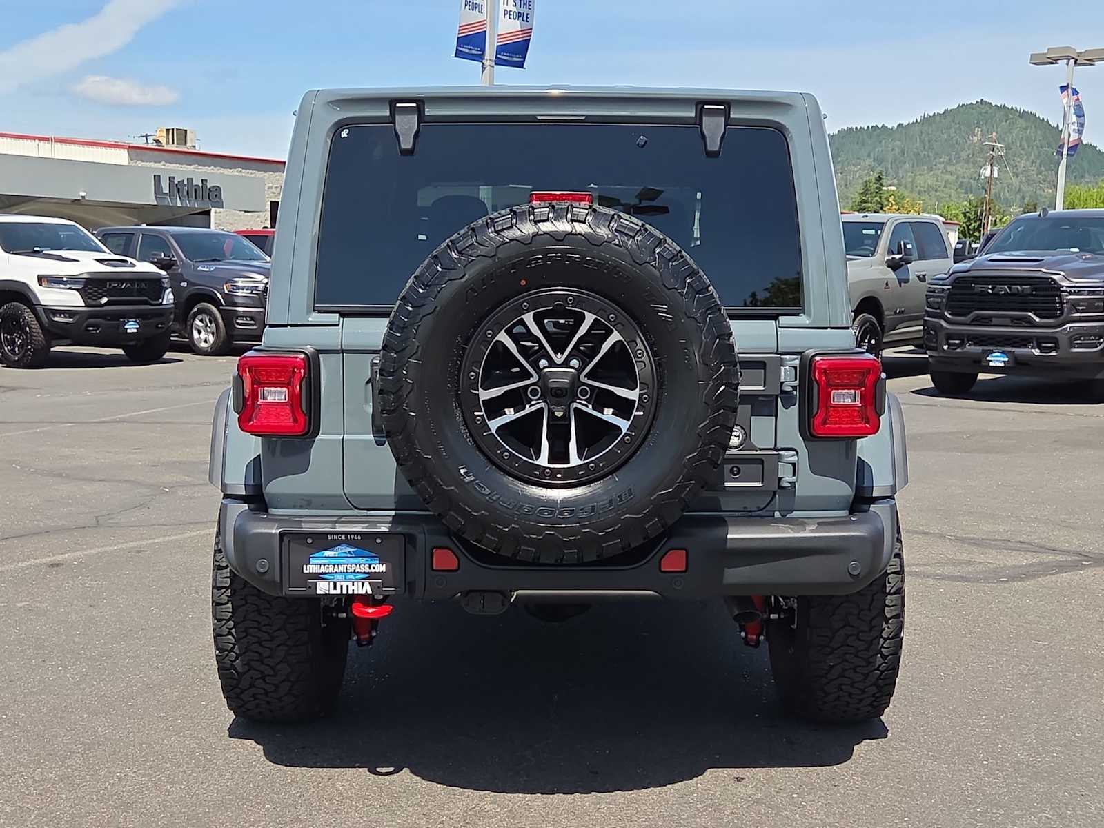 Thumbnail: 2026 Jeep Wrangler - 13