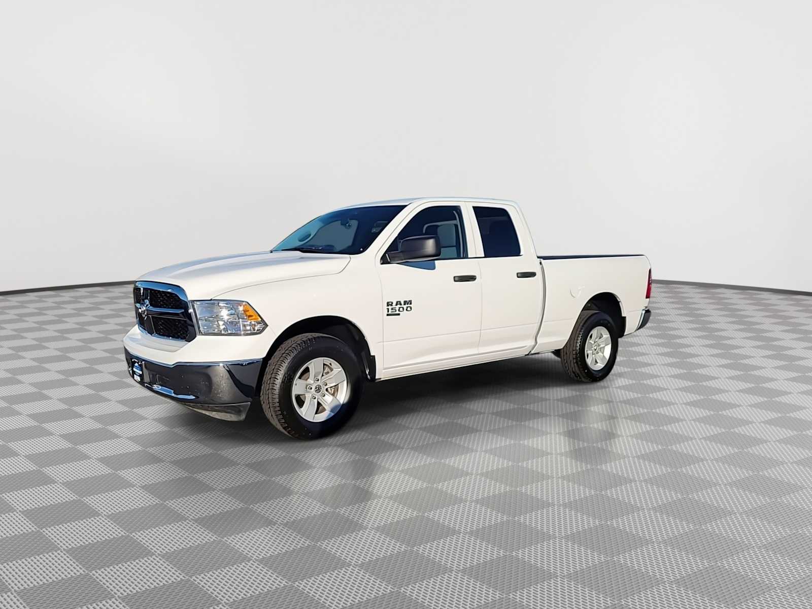 Thumbnail: 2024 RAM 1500 Classic - 4