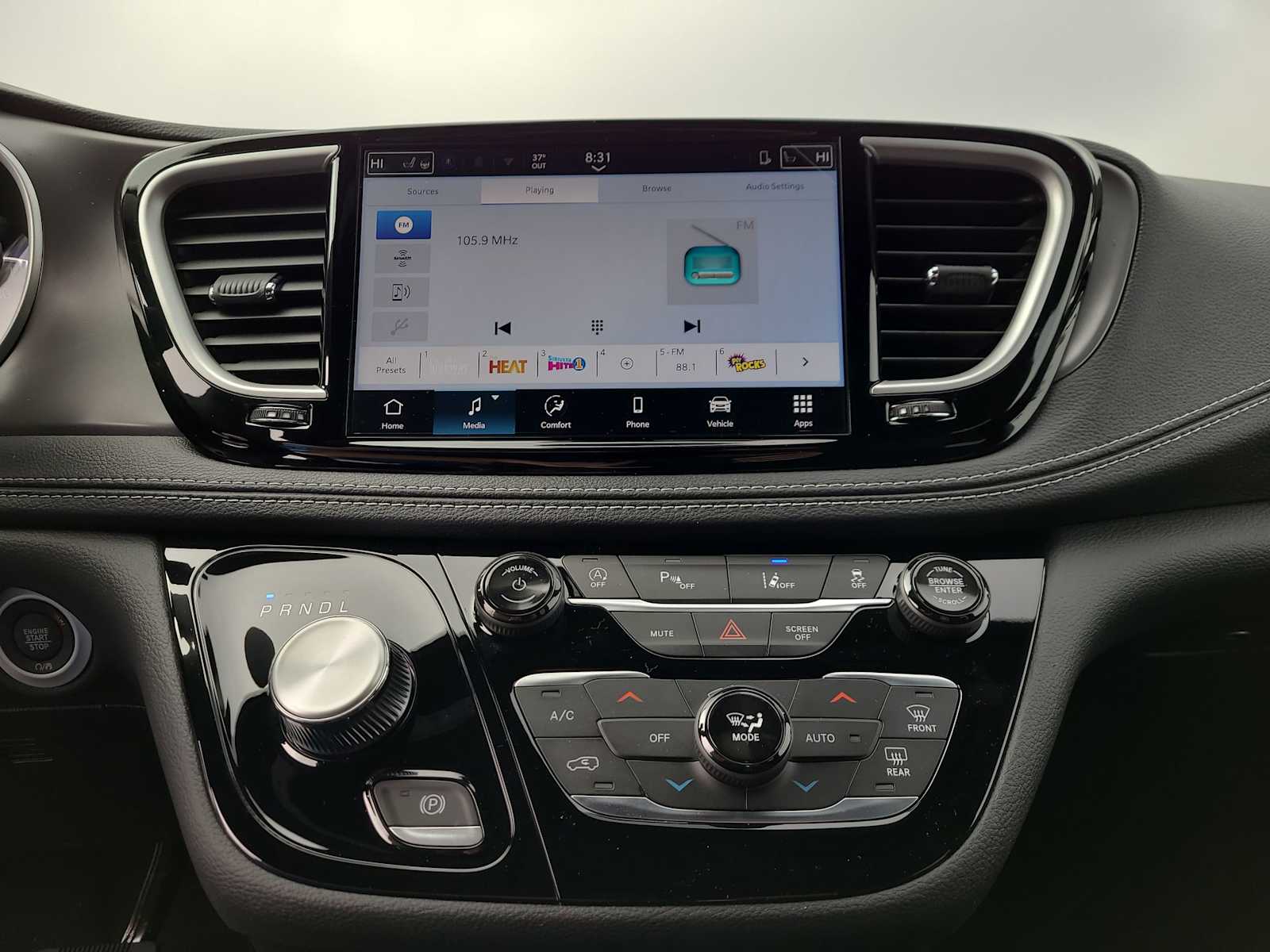 Thumbnail: 2026 Chrysler Pacifica - 24