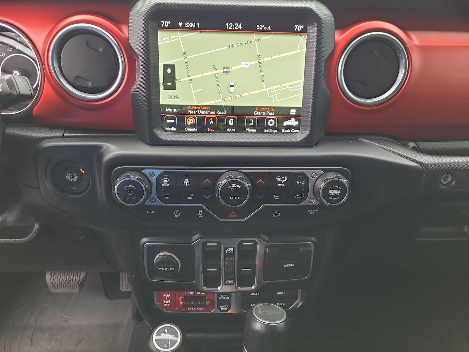 Thumbnail: 2021 Jeep Gladiator - 24