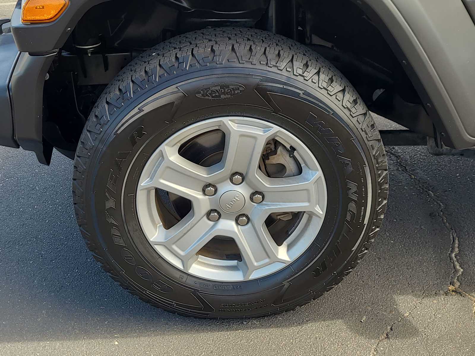 Thumbnail: 2021 Jeep Wrangler - 15