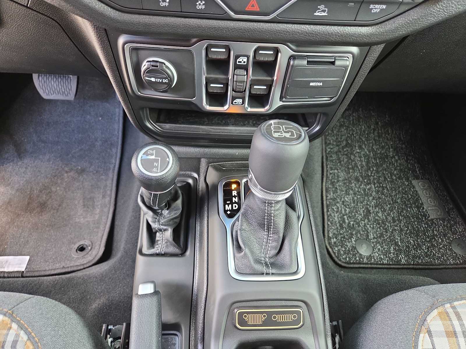Thumbnail: 2026 Jeep Wrangler - 25