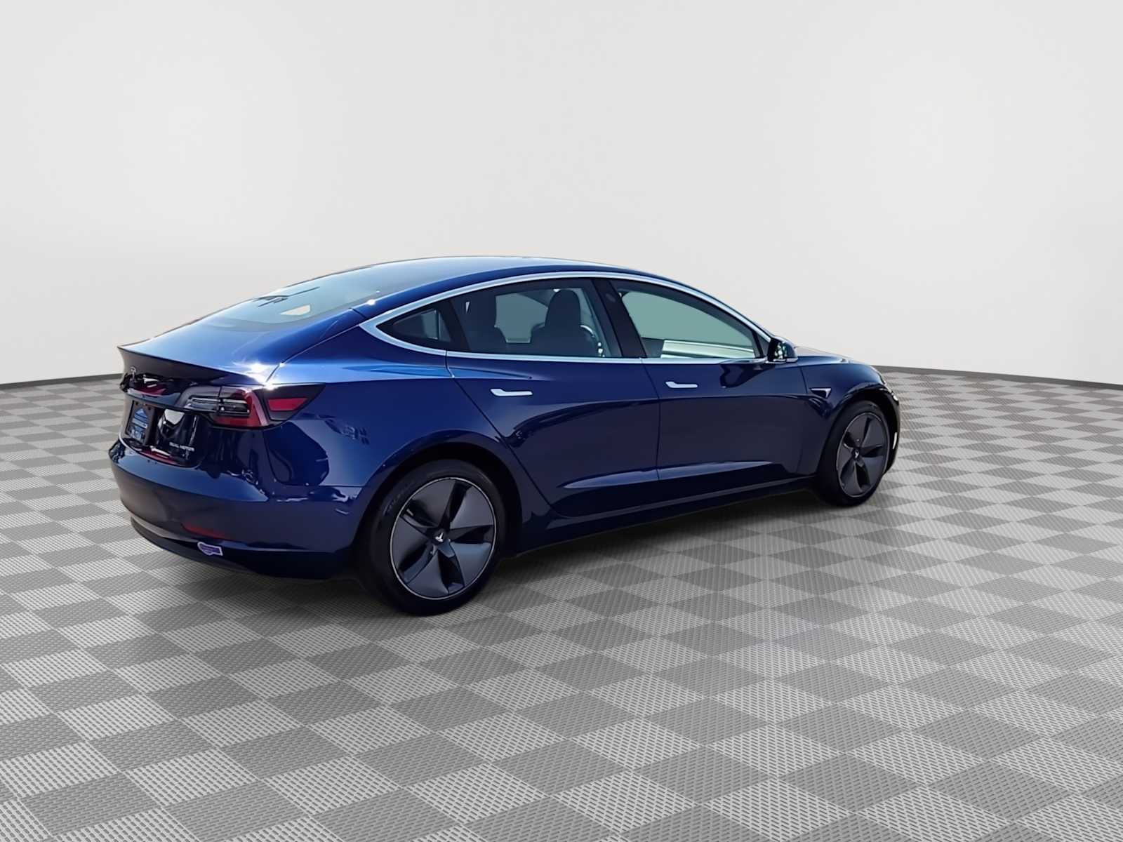 Thumbnail: 2019 Tesla Model 3 - 8