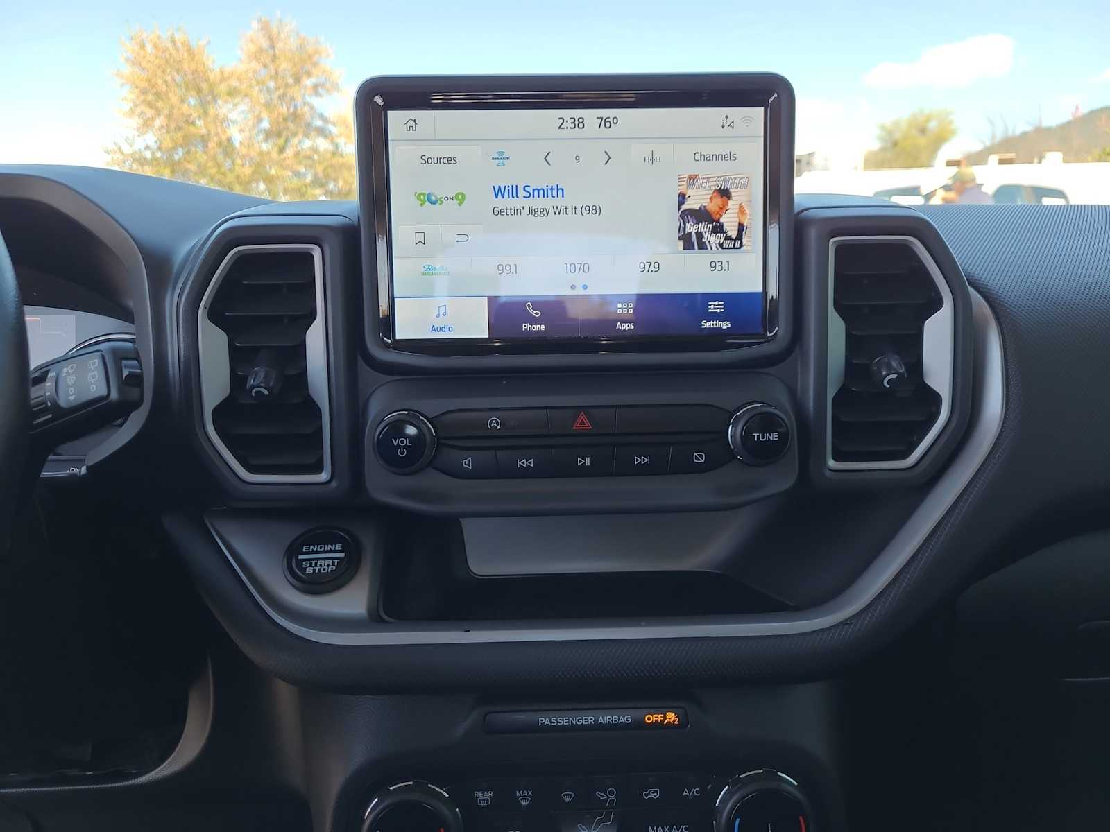 Thumbnail: 2022 Ford Bronco Sport - 24