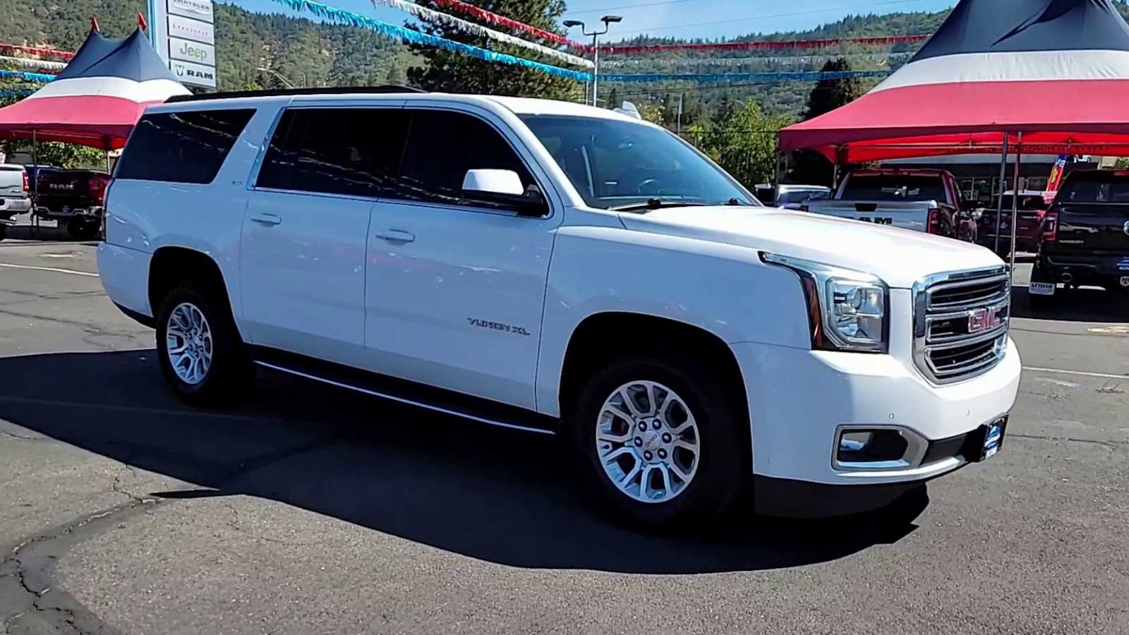 2018 GMC Yukon XL SLT 2