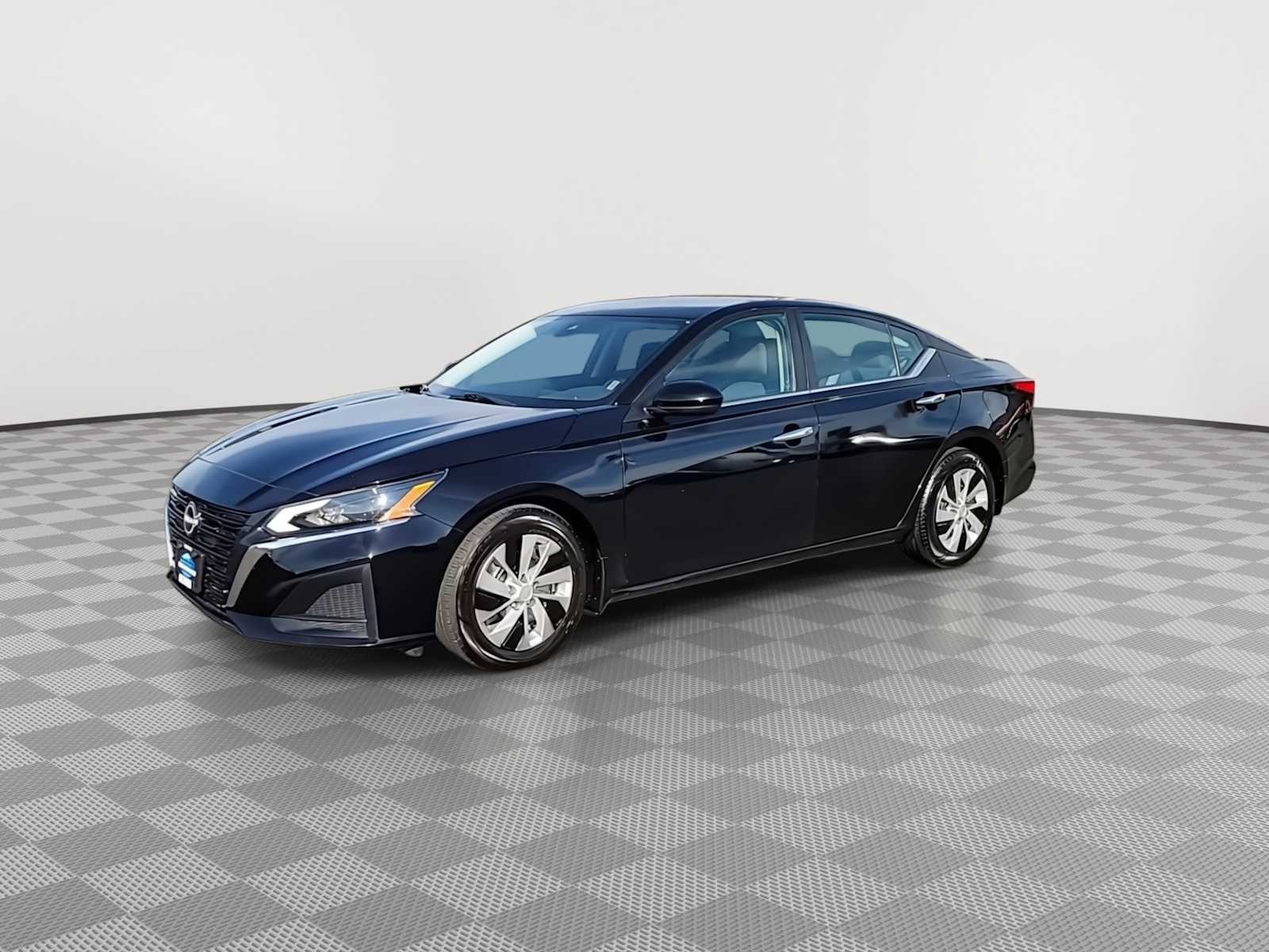 2023 Nissan Altima 2.5 S photo 3