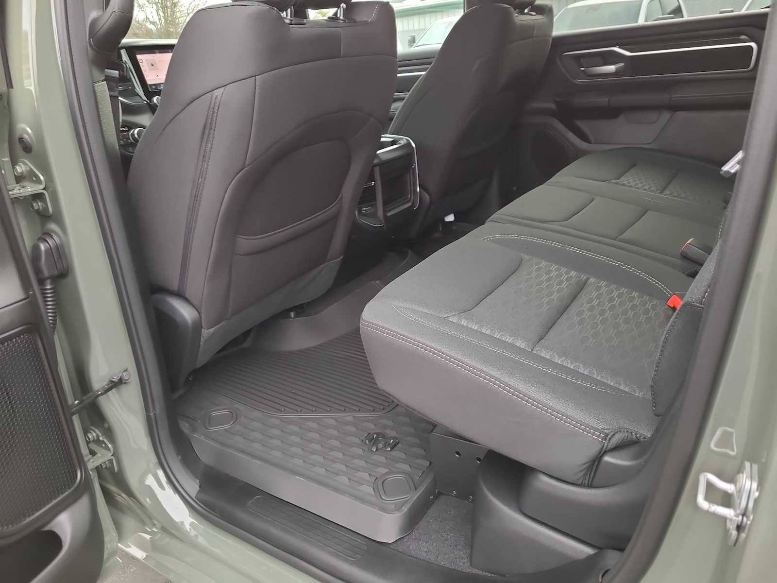 Thumbnail: 2026 RAM 1500 - 20