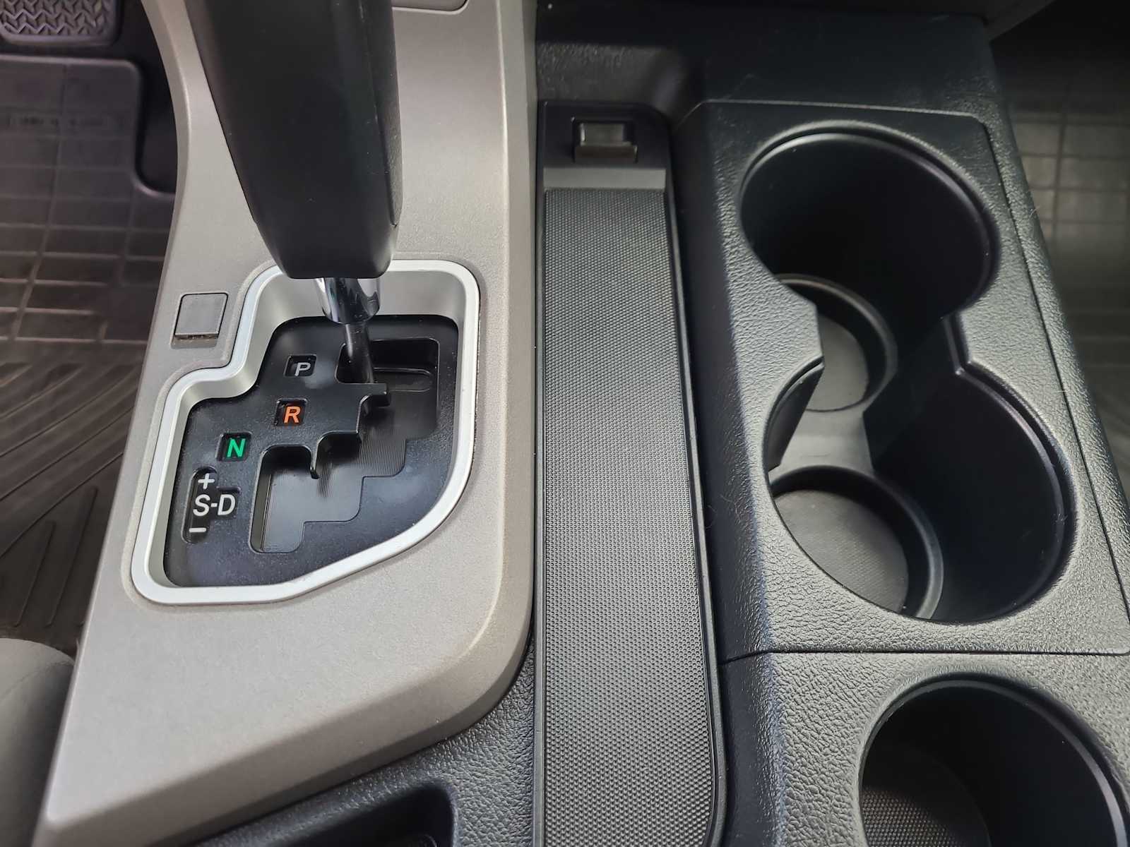 Thumbnail: 2012 Toyota Tundra - 25