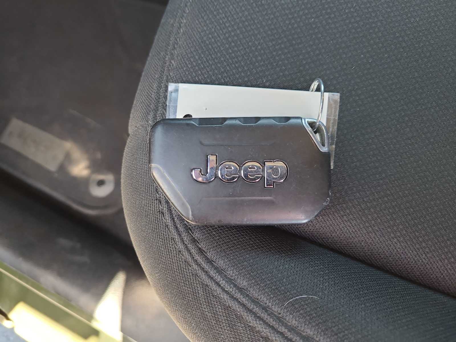 Thumbnail: 2021 Jeep Wrangler - 28