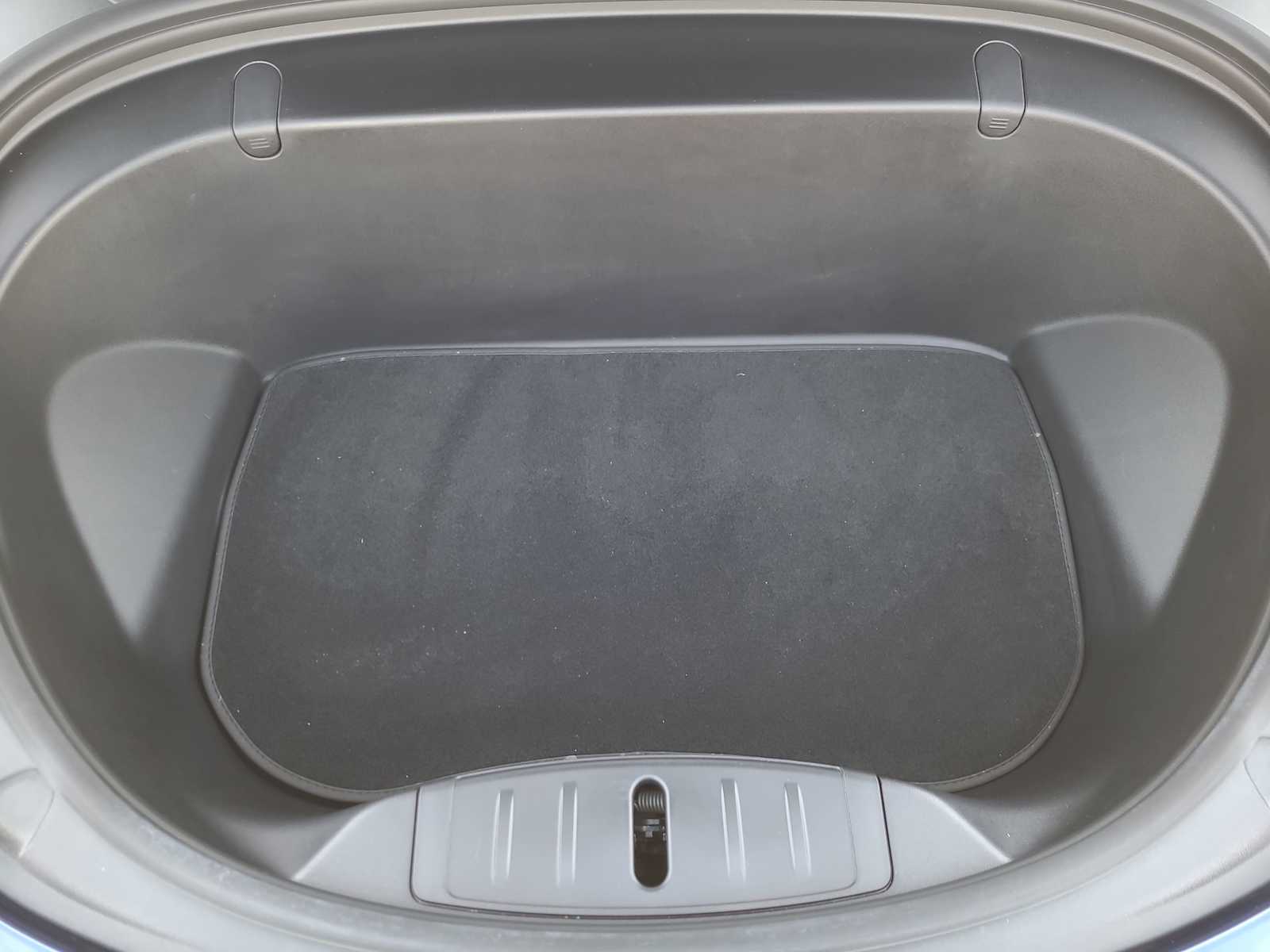 Thumbnail: 2019 Tesla Model 3 - 17