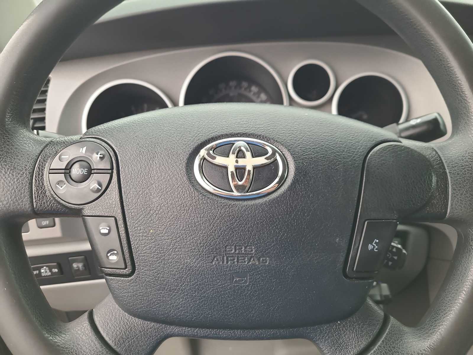 Thumbnail: 2011 Toyota Tundra - 23