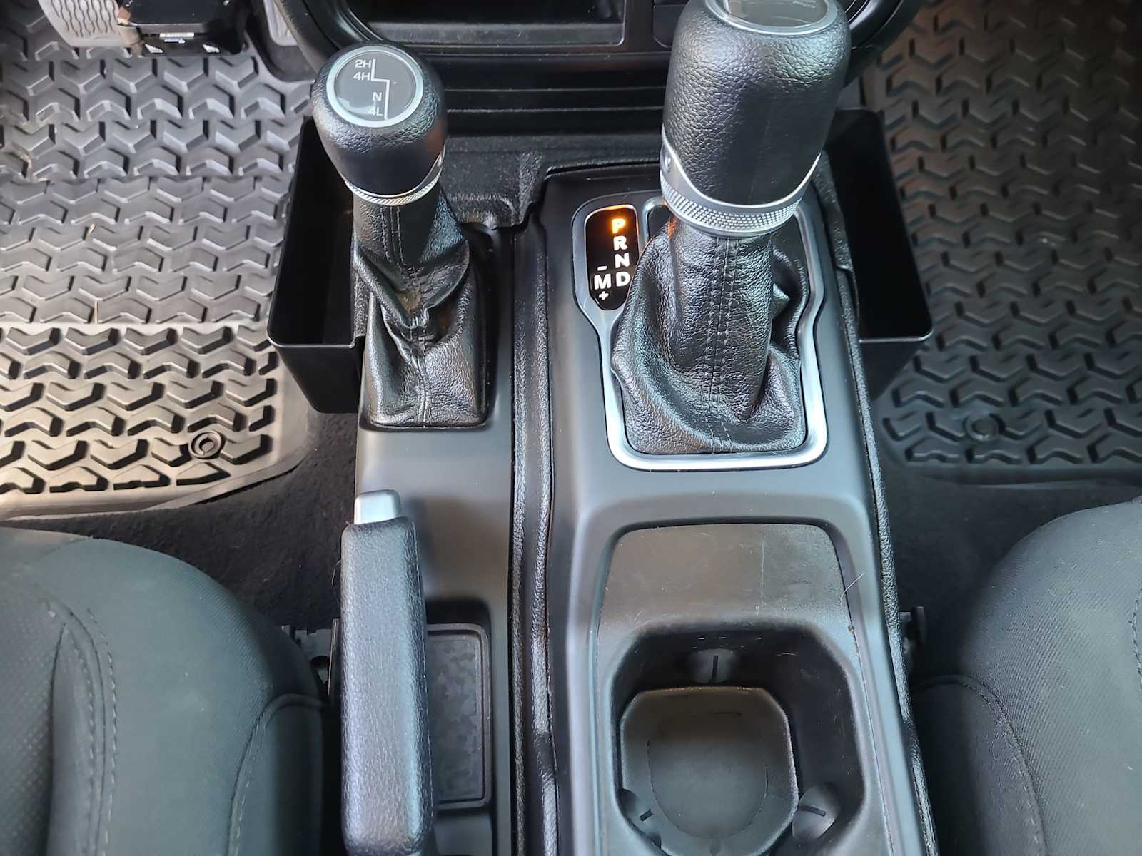 Thumbnail: 2021 Jeep Gladiator - 25