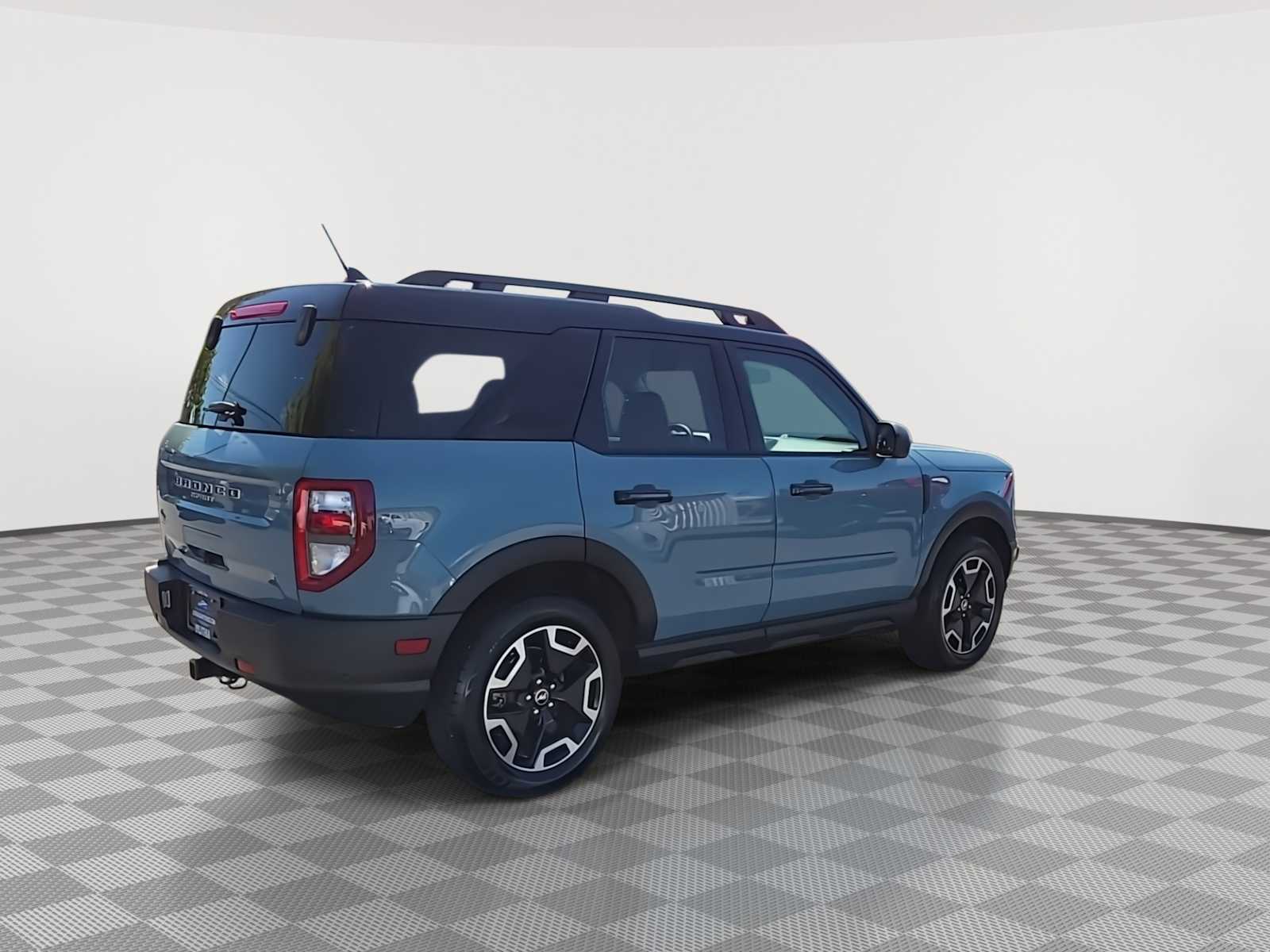 Thumbnail: 2022 Ford Bronco Sport - 8