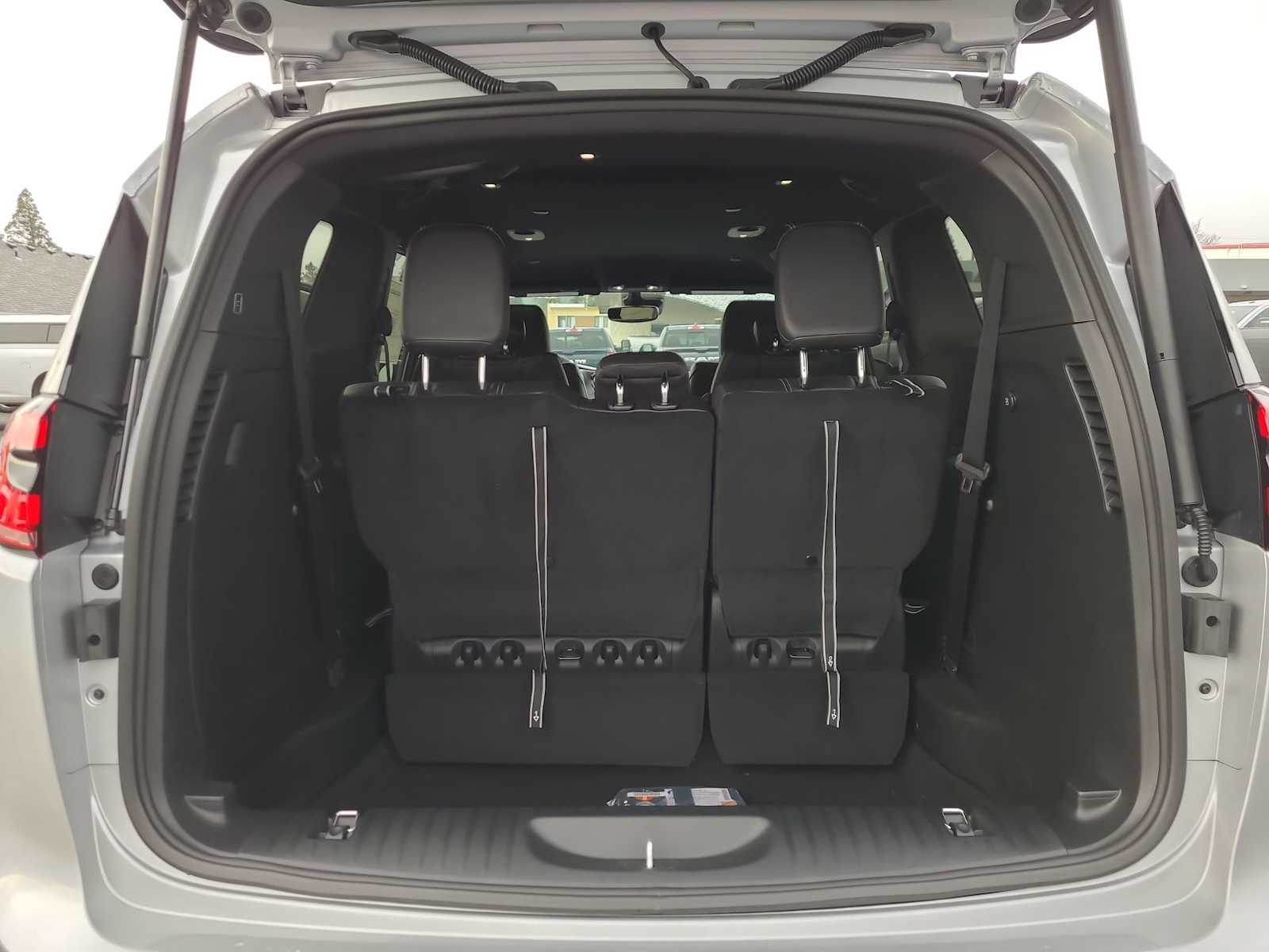 Thumbnail: 2026 Chrysler Pacifica - 27