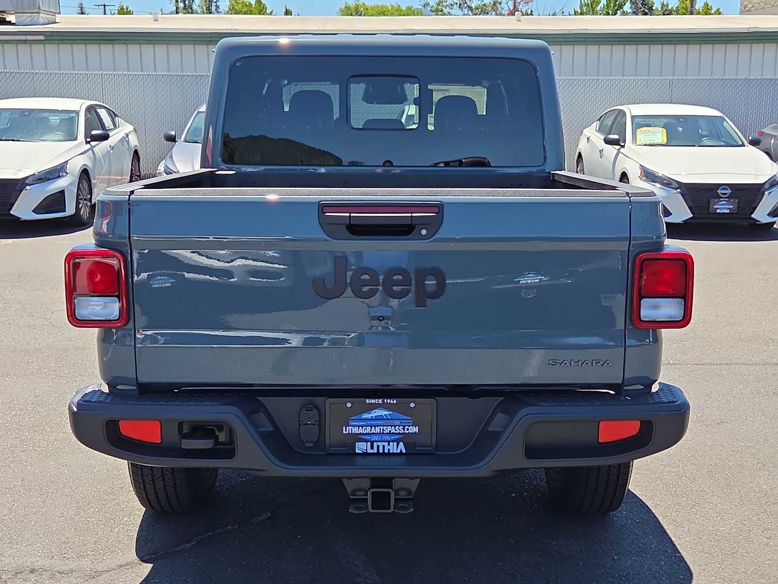 Thumbnail: 2026 Jeep Gladiator - 13
