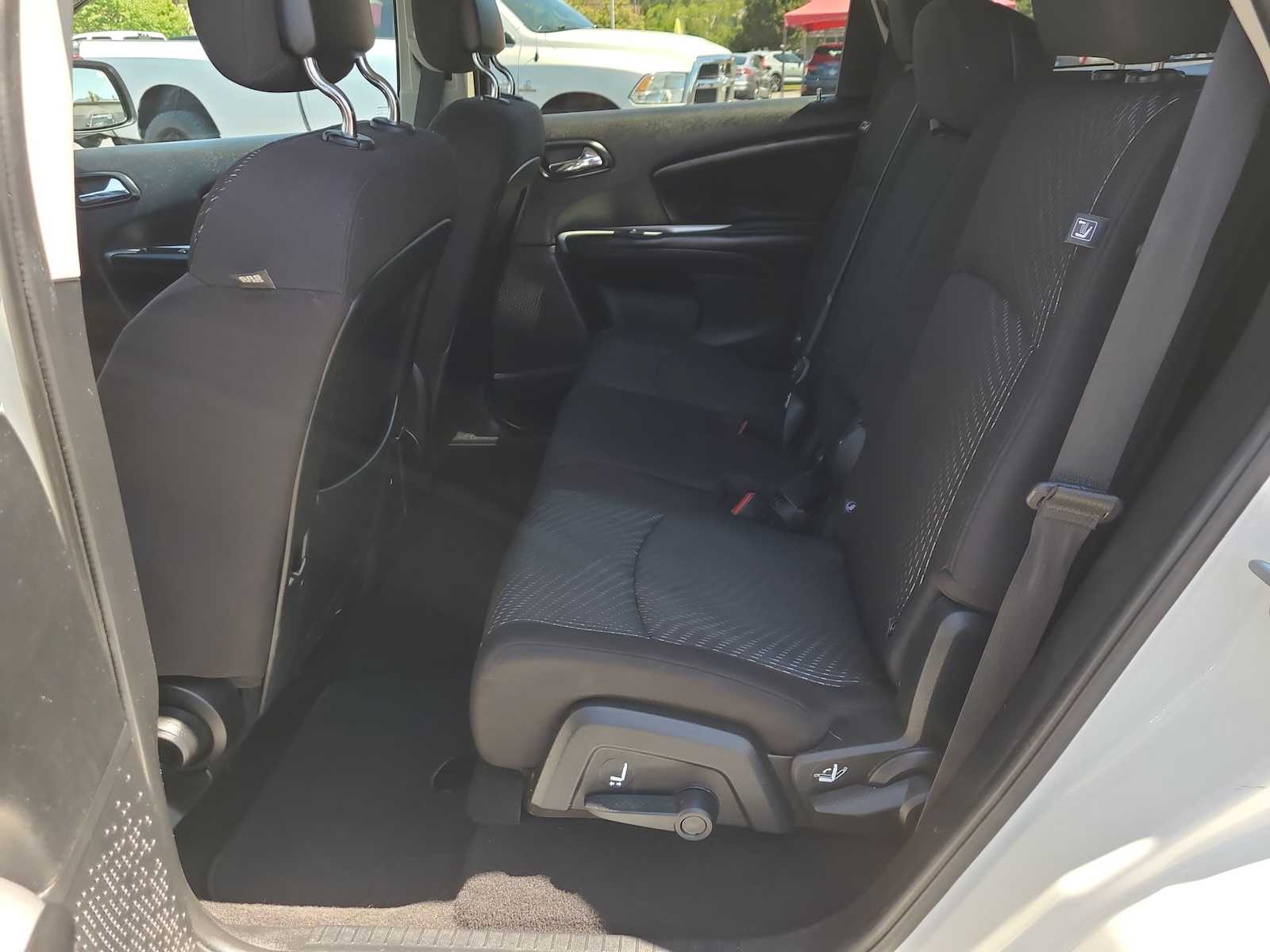2014 Dodge Journey SXT 21