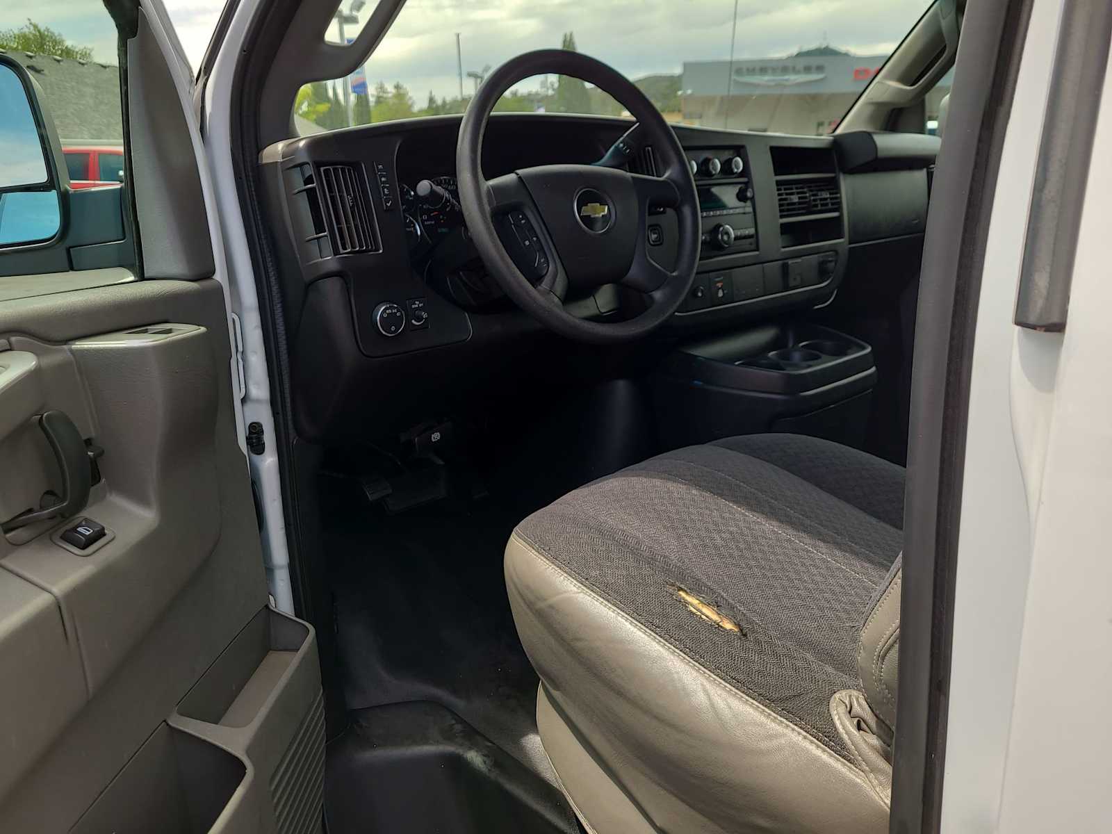 Thumbnail: 2018 Chevrolet Express - 10