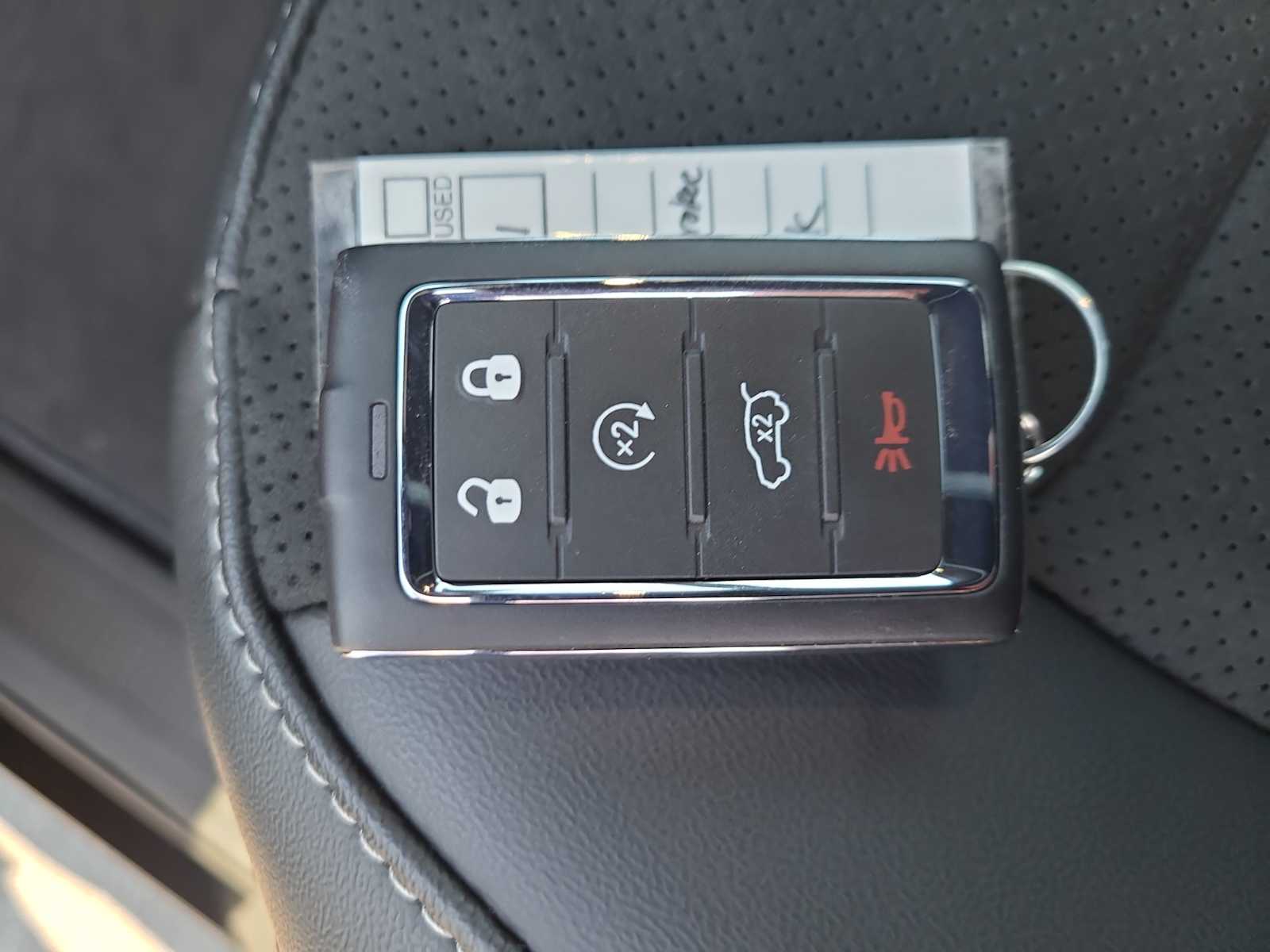 Thumbnail: 2025 Jeep Grand Cherokee - 28