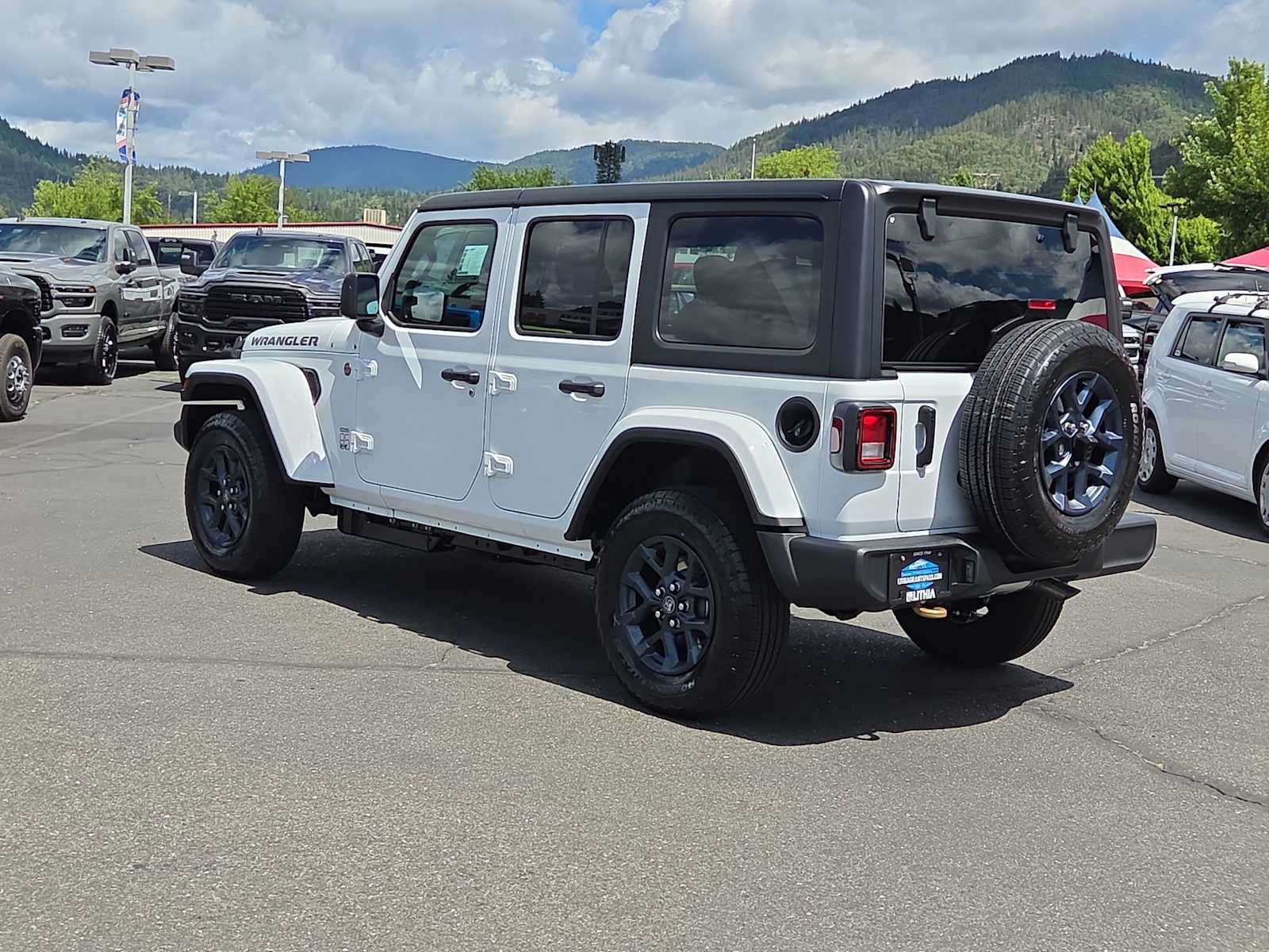 Thumbnail: 2026 Jeep Wrangler - 12