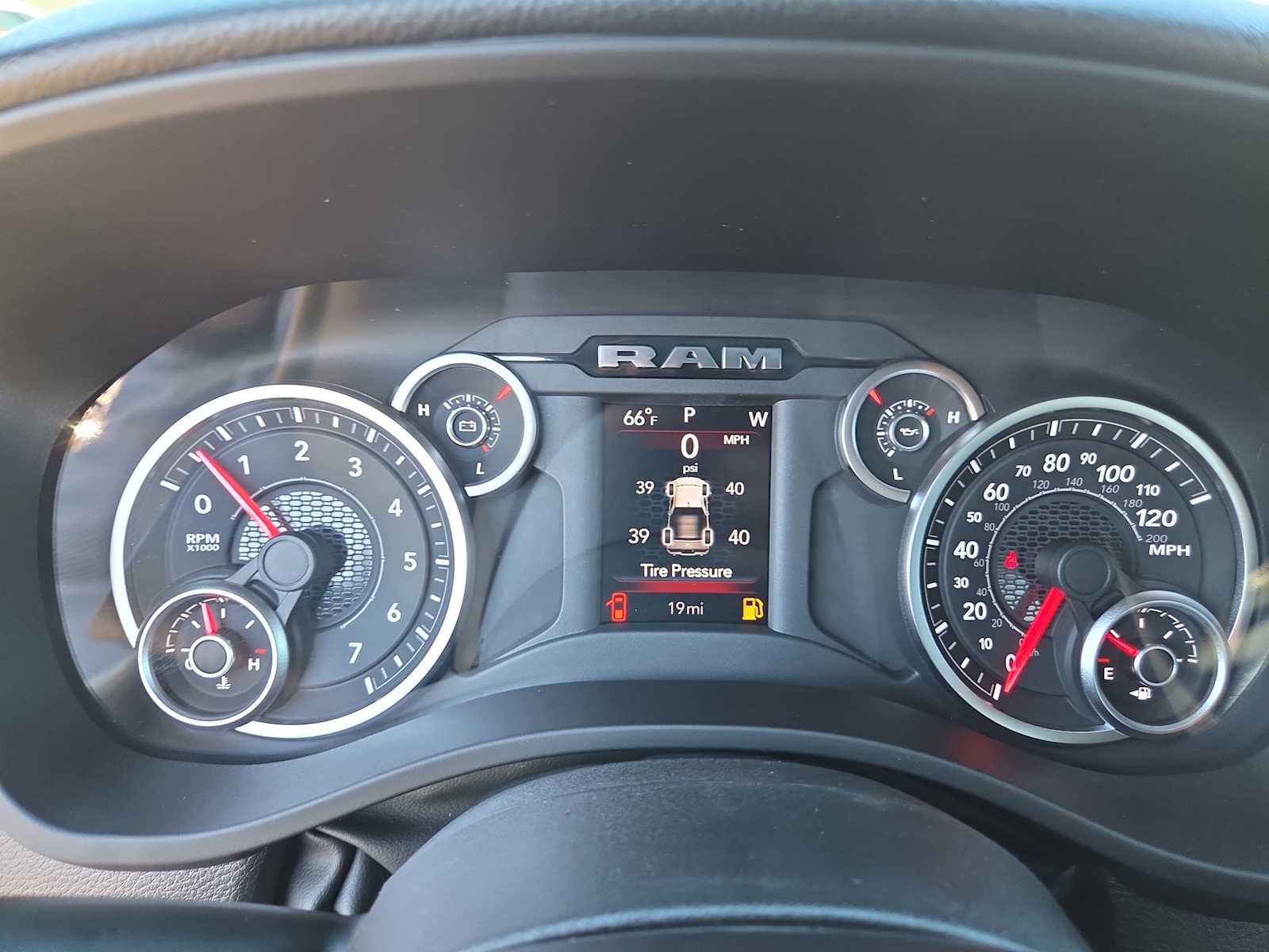 Thumbnail: 2026 RAM 1500 - 26