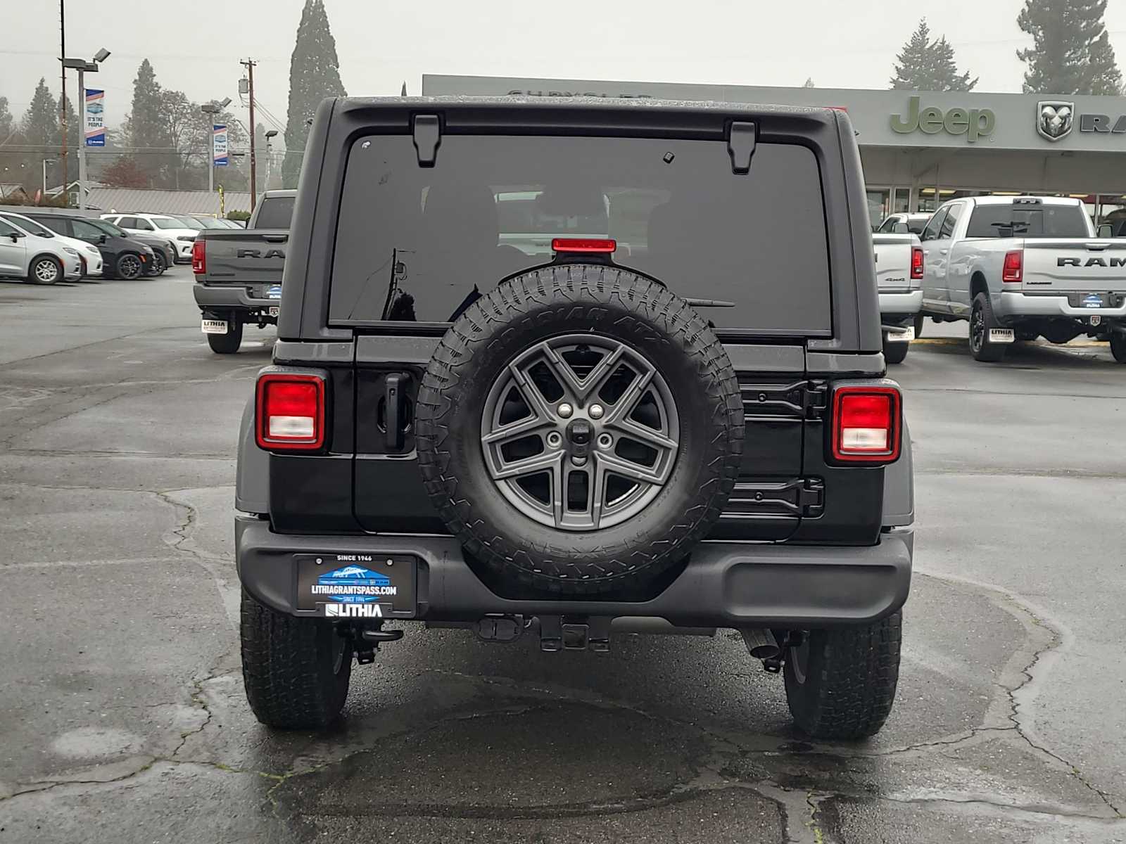 Thumbnail: 2026 Jeep Wrangler - 13