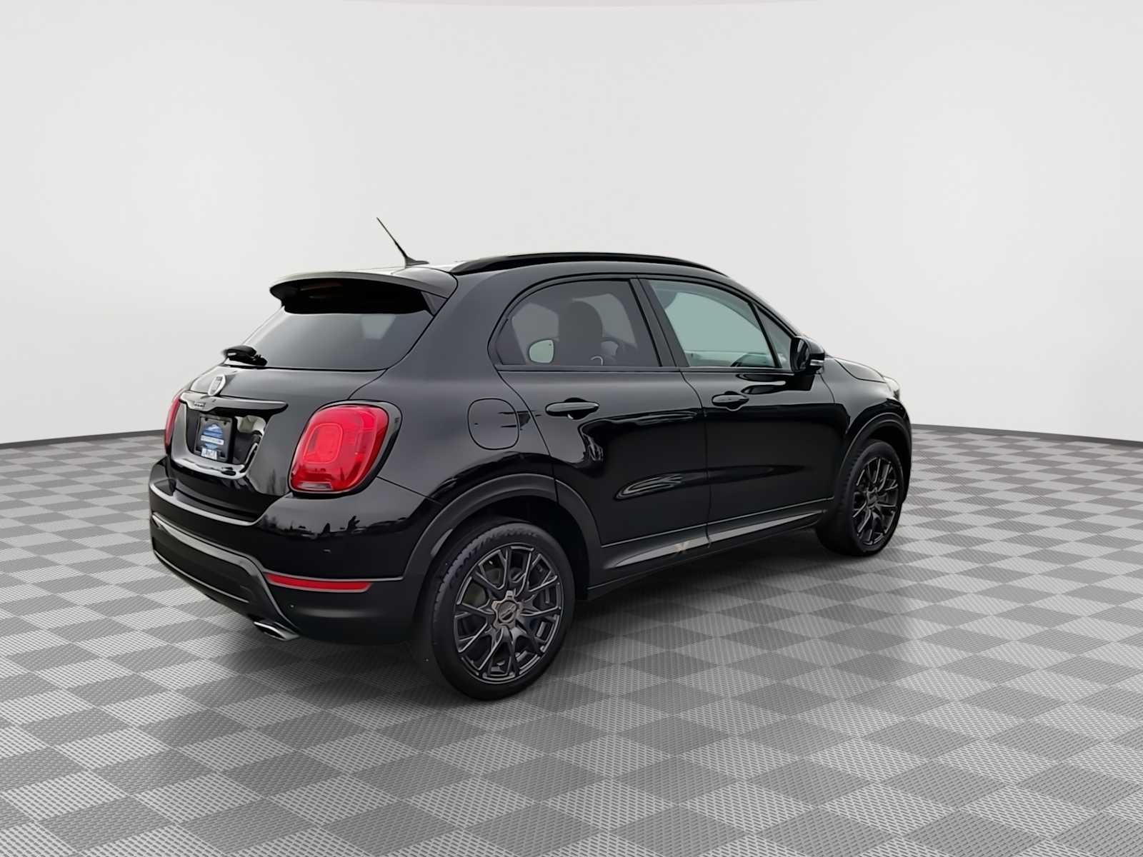 Thumbnail: 2017 Fiat 500X - 8