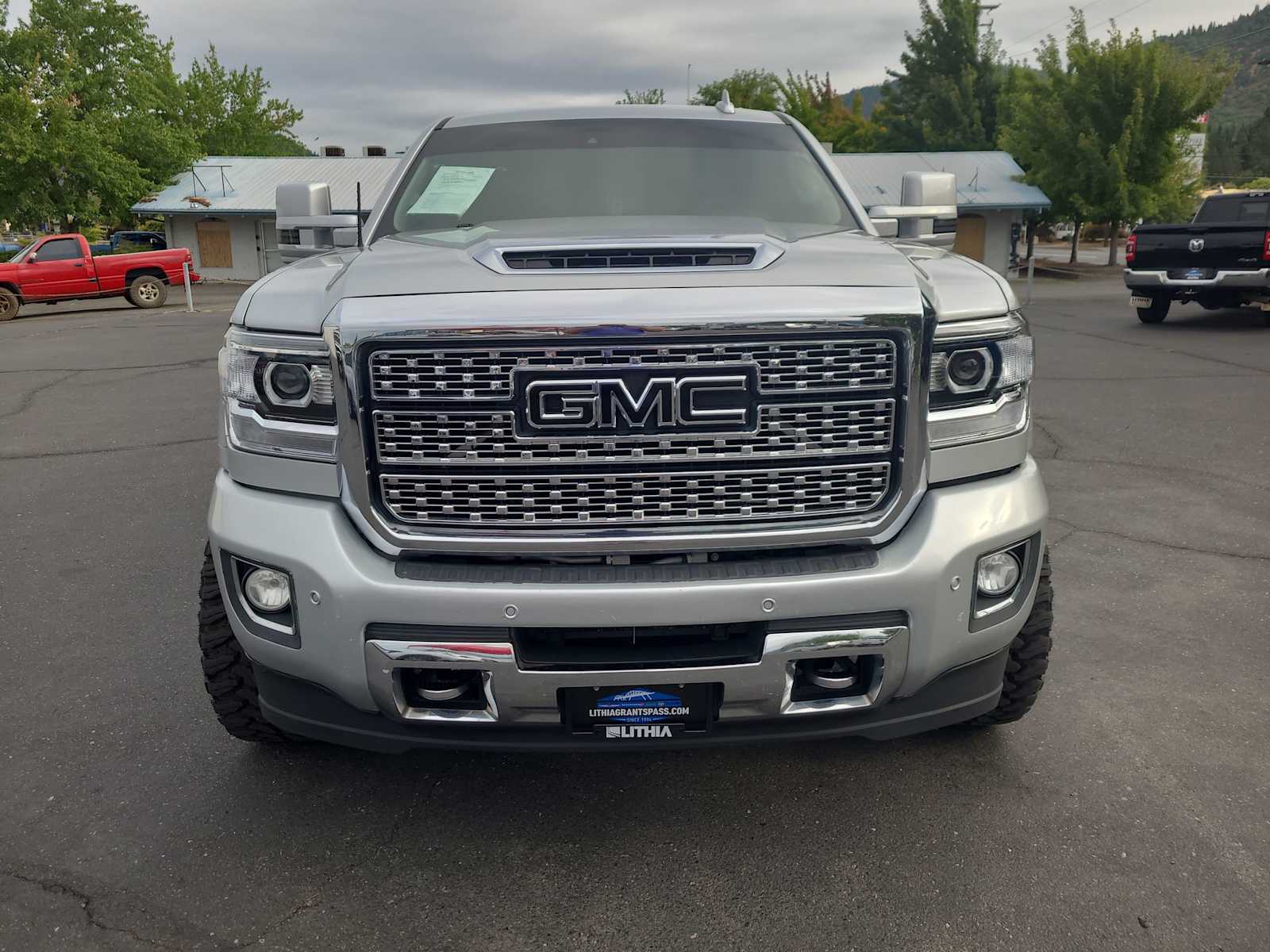 Thumbnail: 2018 GMC Sierra 3500 - 14