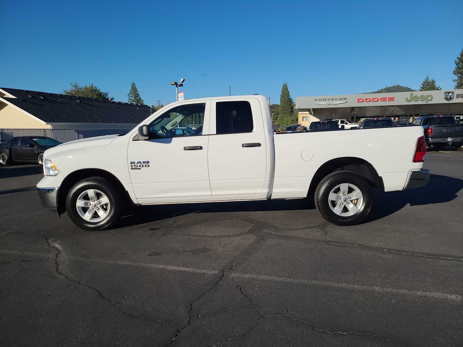 Thumbnail: 2024 RAM 1500 Classic - 11