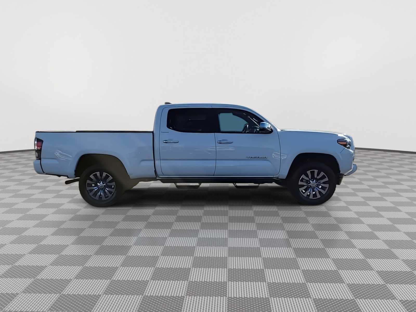 Thumbnail: 2023 Toyota Tacoma - 9