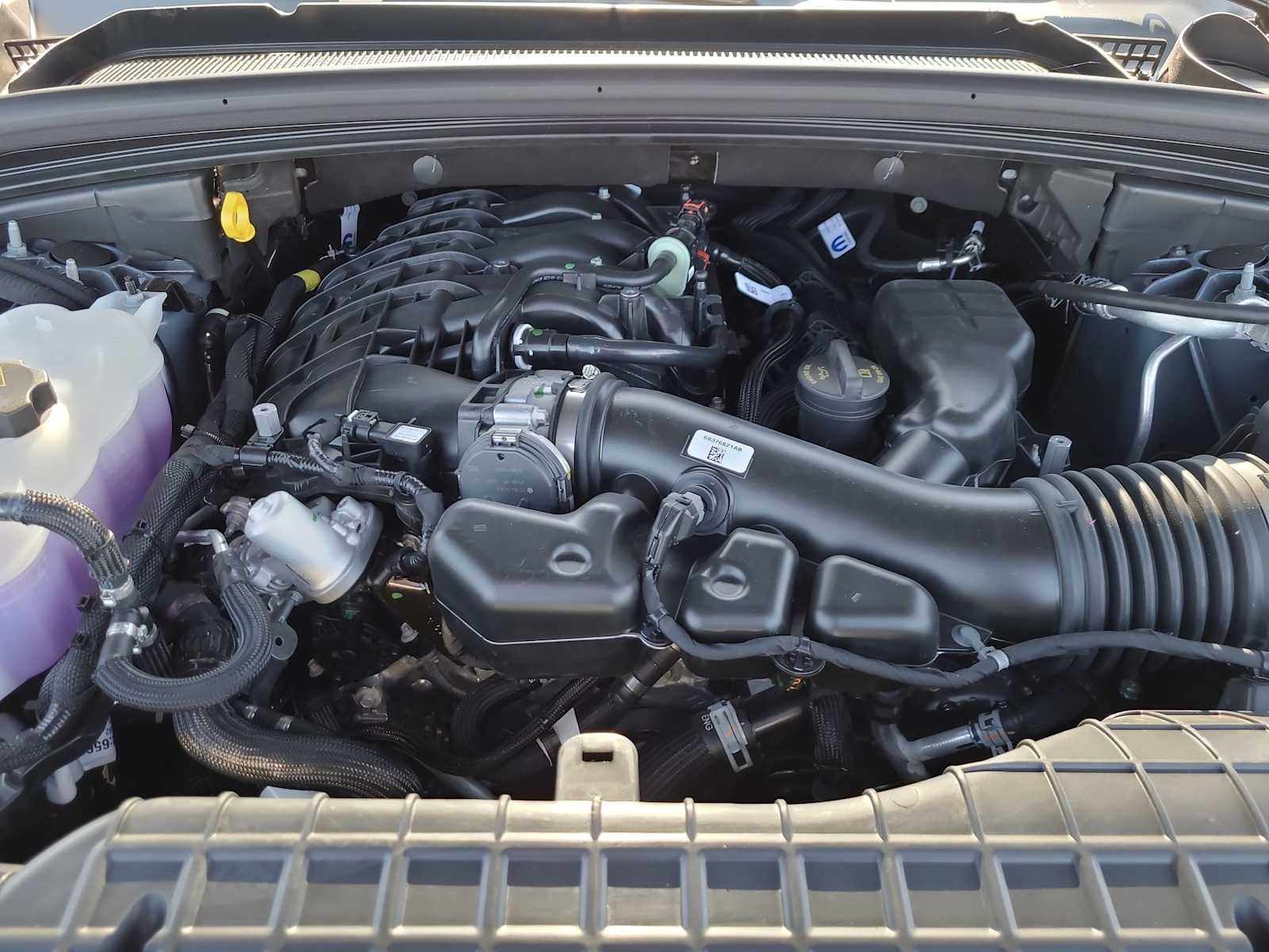 Thumbnail: 2025 Jeep Grand Cherokee - 17