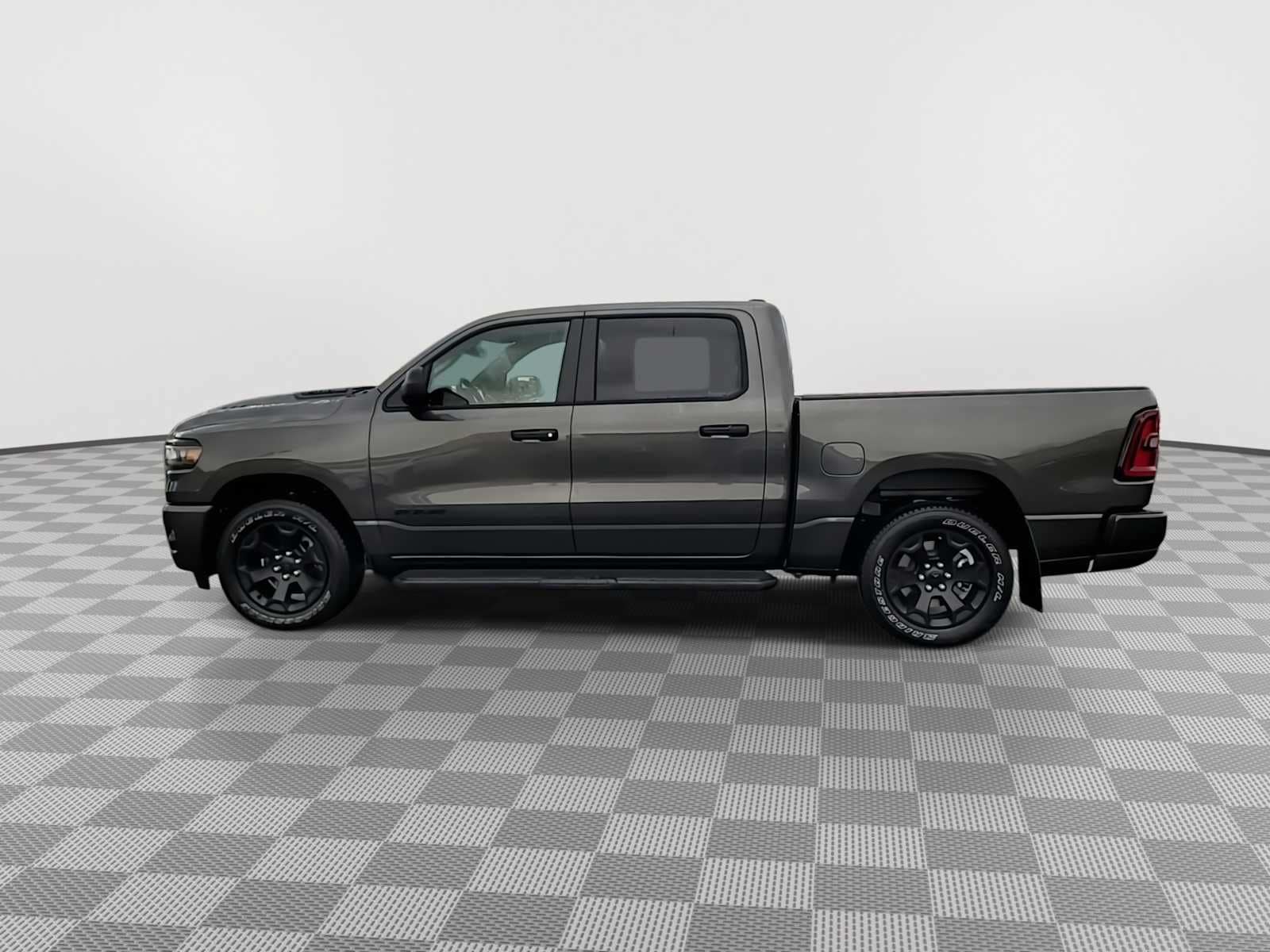 Thumbnail: 2026 RAM 1500 - 5