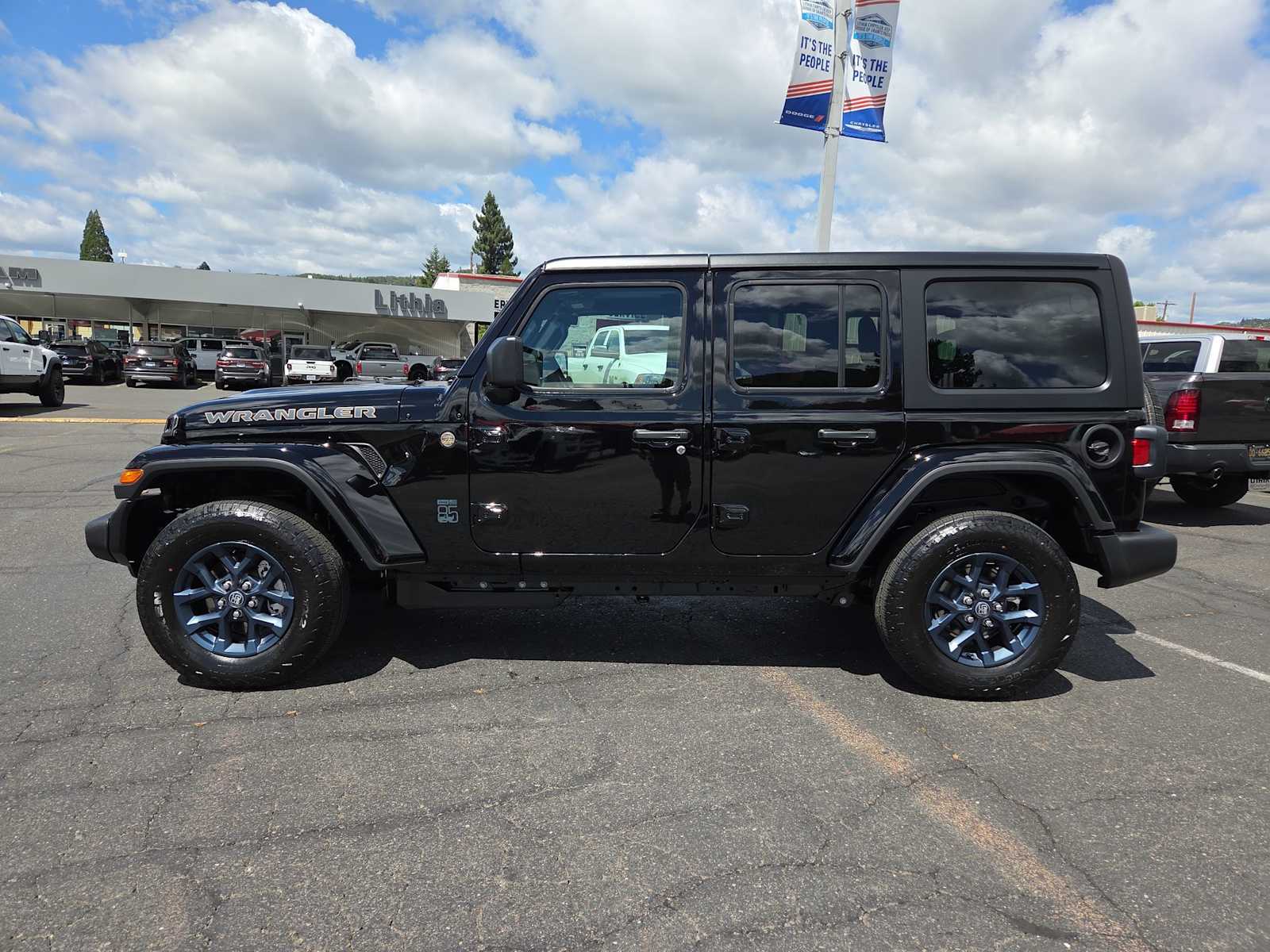 Thumbnail: 2026 Jeep Wrangler - 11