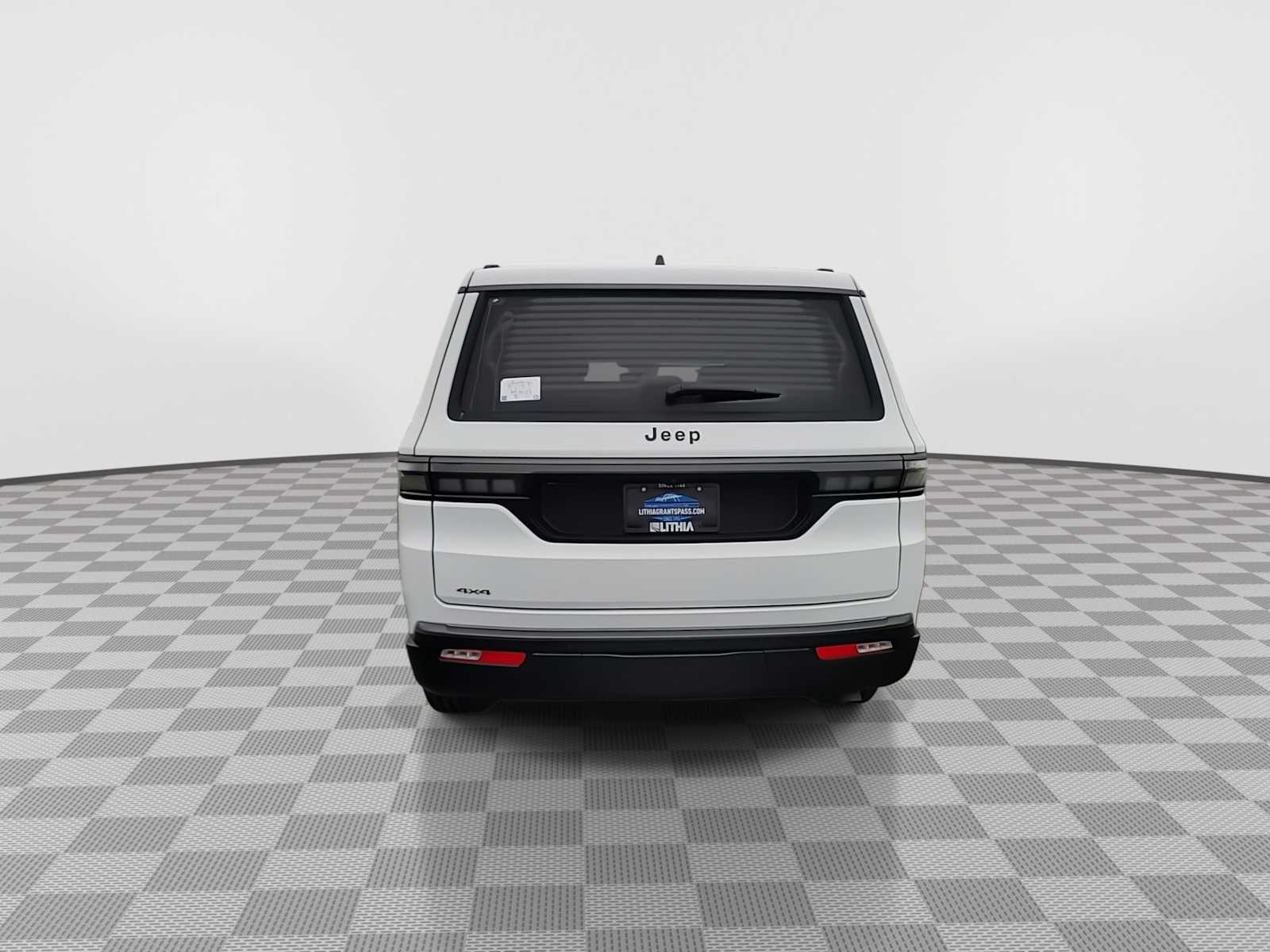 Thumbnail: 2026 Jeep Grand Wagoneer - 7