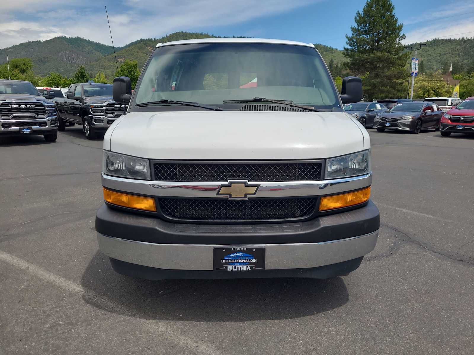 Thumbnail: 2018 Chevrolet Express - 14